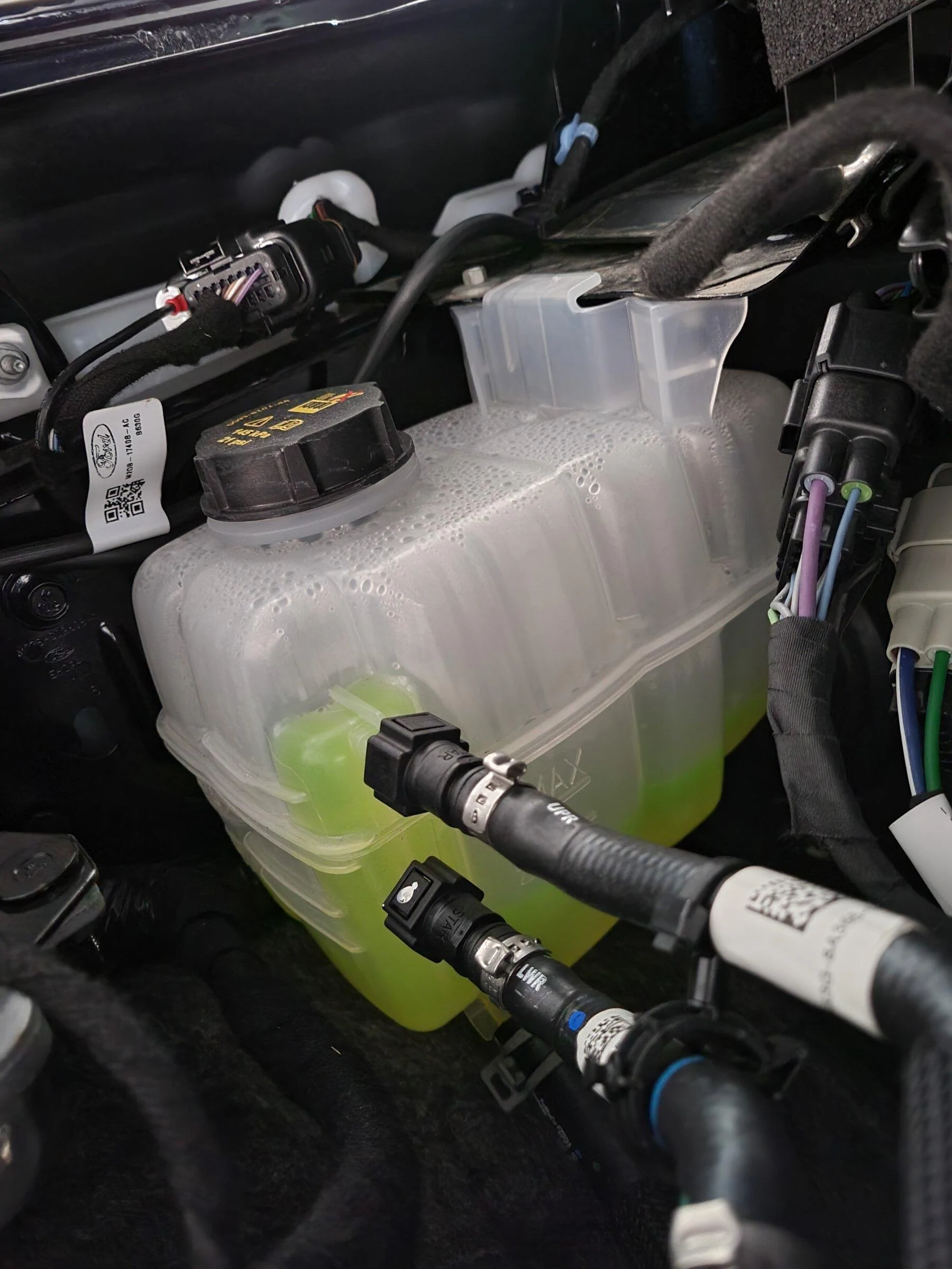 Ford Bronco Low Coolant level at delivery 20211228_145543