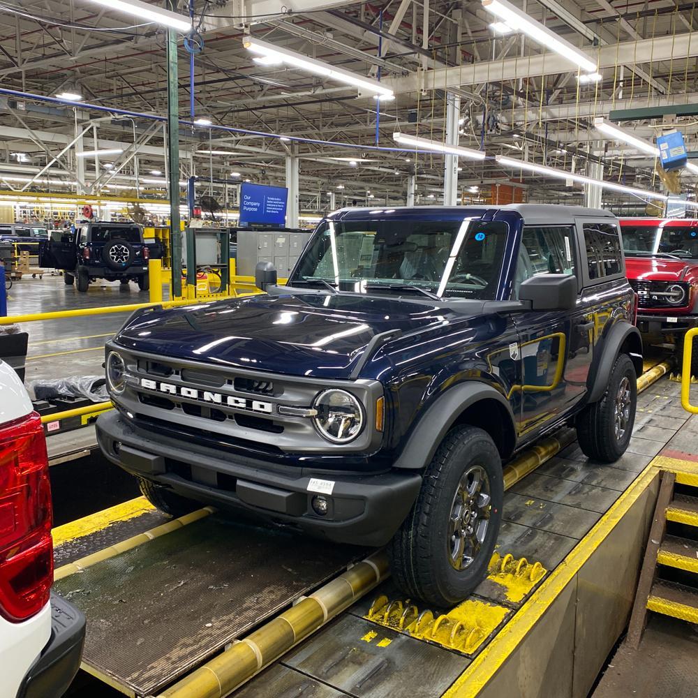 Ford Bronco ANTIMATTER BLUE Bronco Club Born Pic