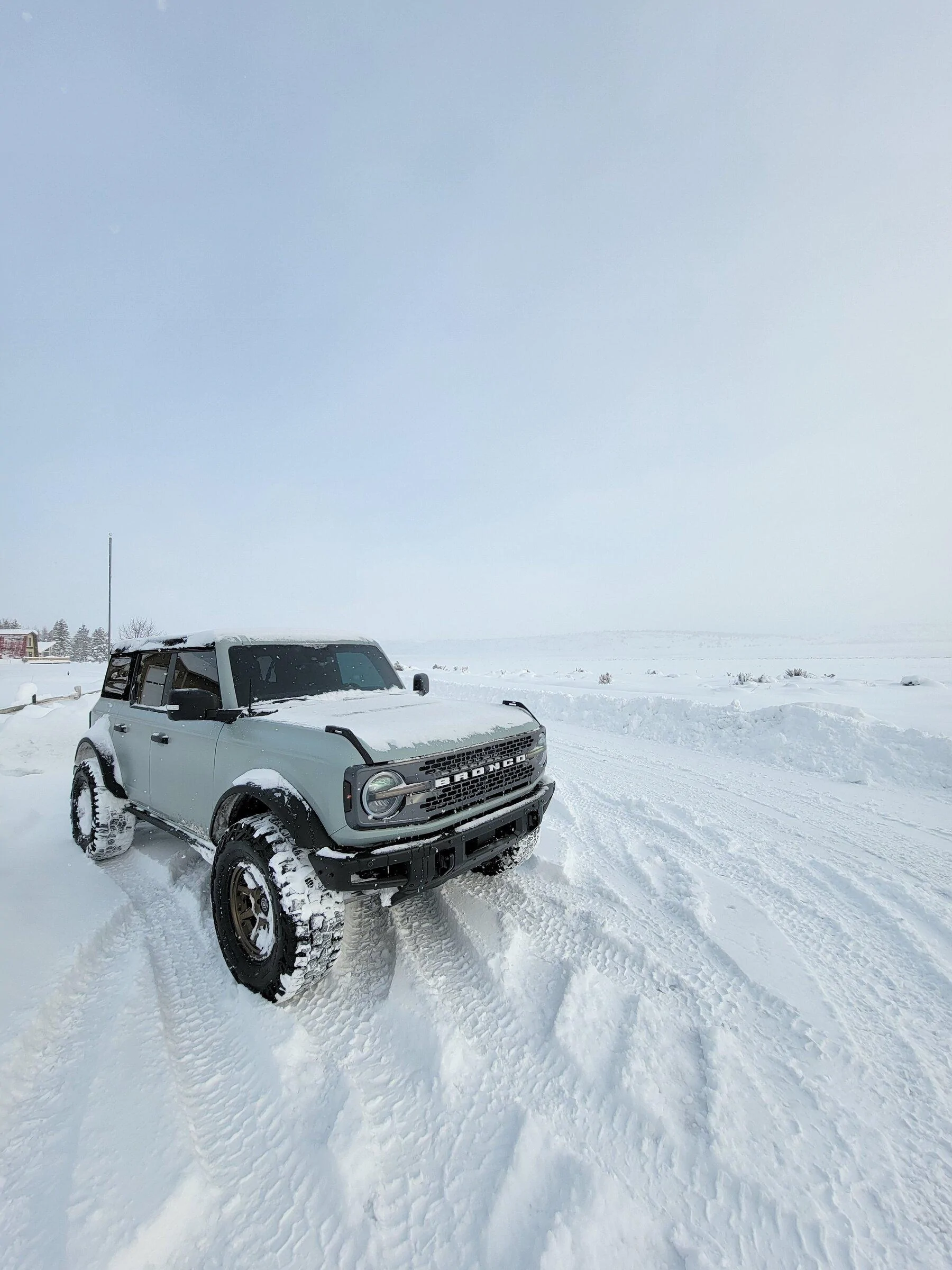 Ford Bronco Bronco Rookie (Bronciana) Build: XPEL Stealth Cactus Gray 20211226_090624