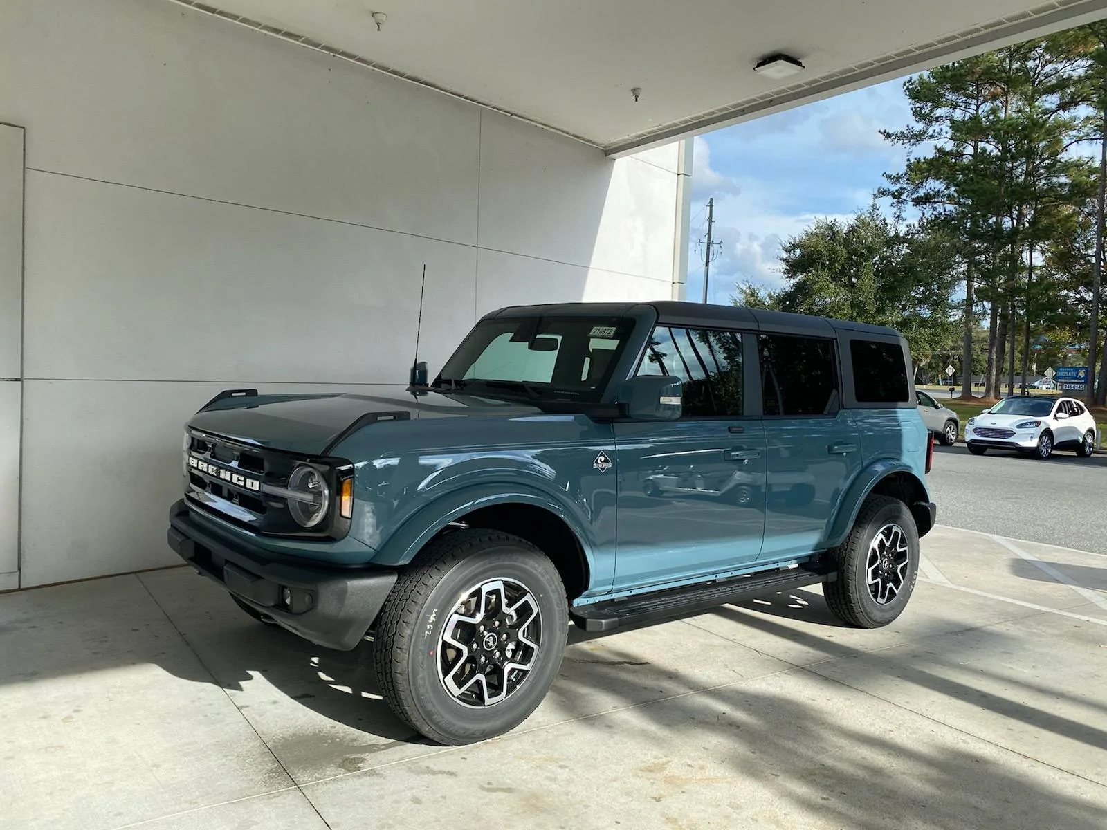 Ford Bronco How much $ to install lift kit? IMG_0423