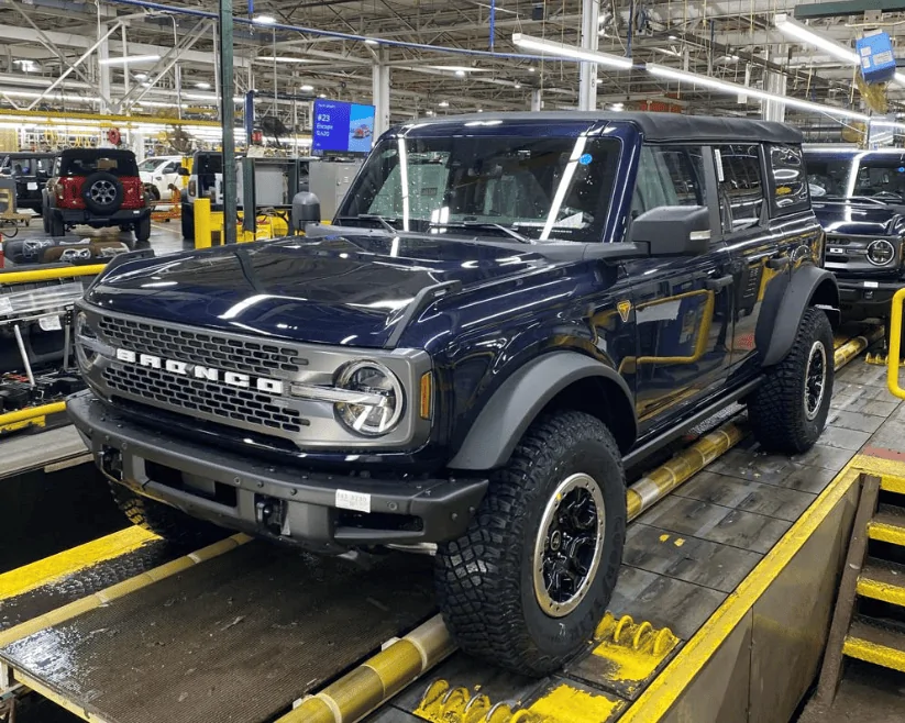 Ford Bronco Antimatter Blue Bronco's 1 (2)
