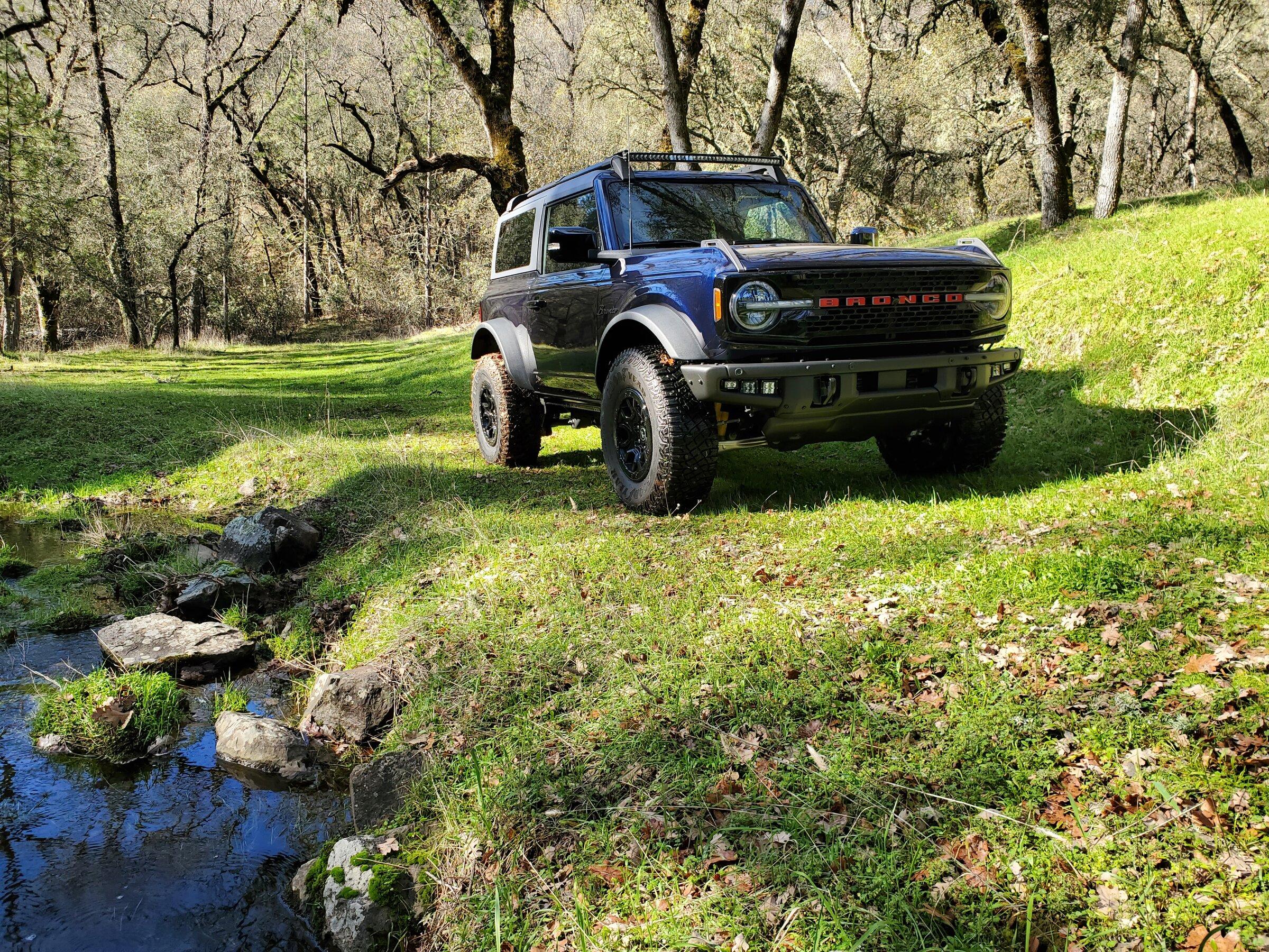 Ford Bronco Antimatter Blue Bronco's 20220111_111951