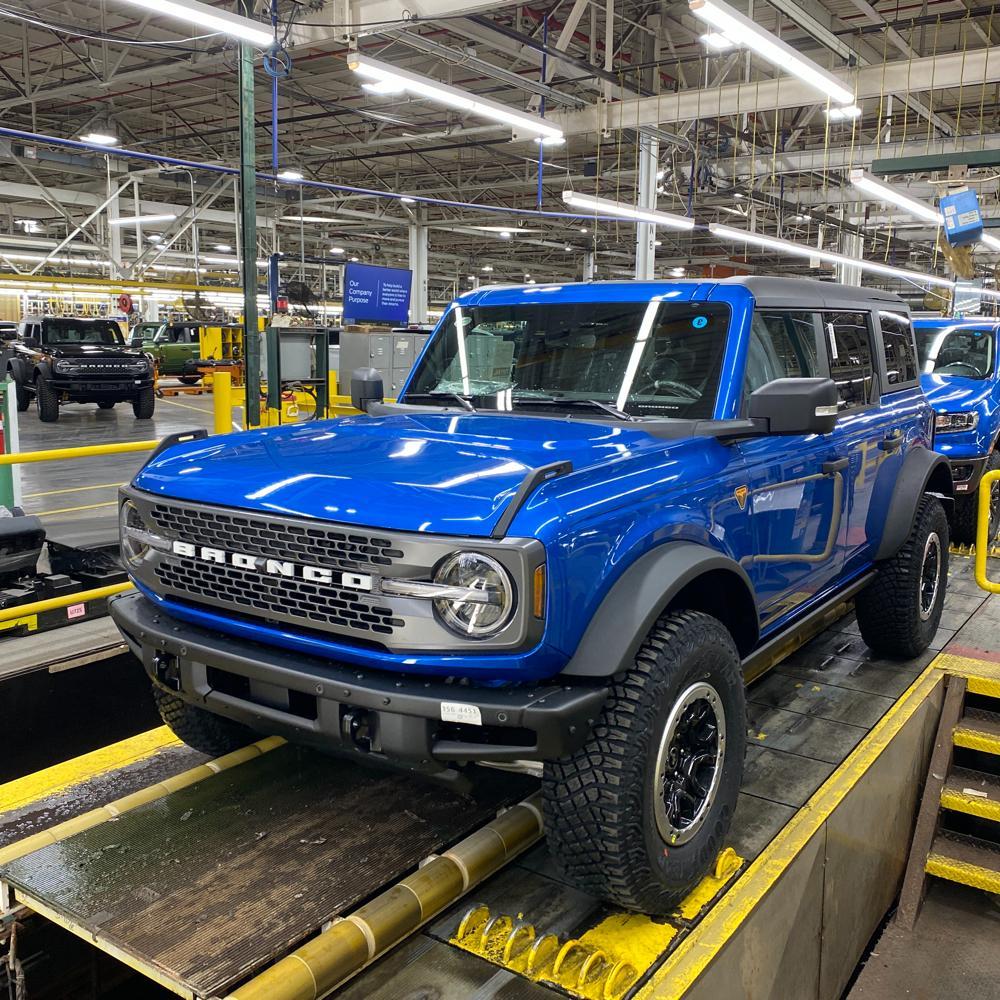 Ford Bronco 🛠 12/20/21 Build Week Group image