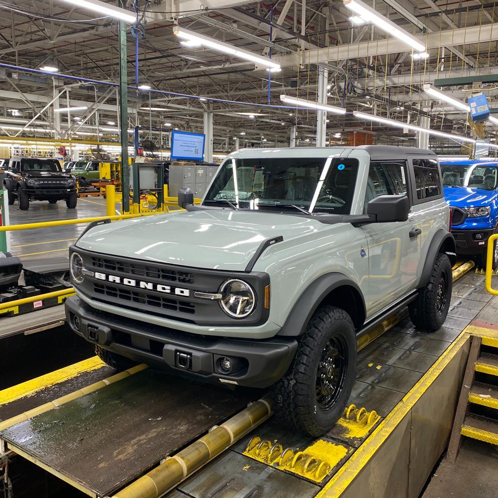Ford Bronco 🛠 12/20/21 Build Week Group 1642012774963