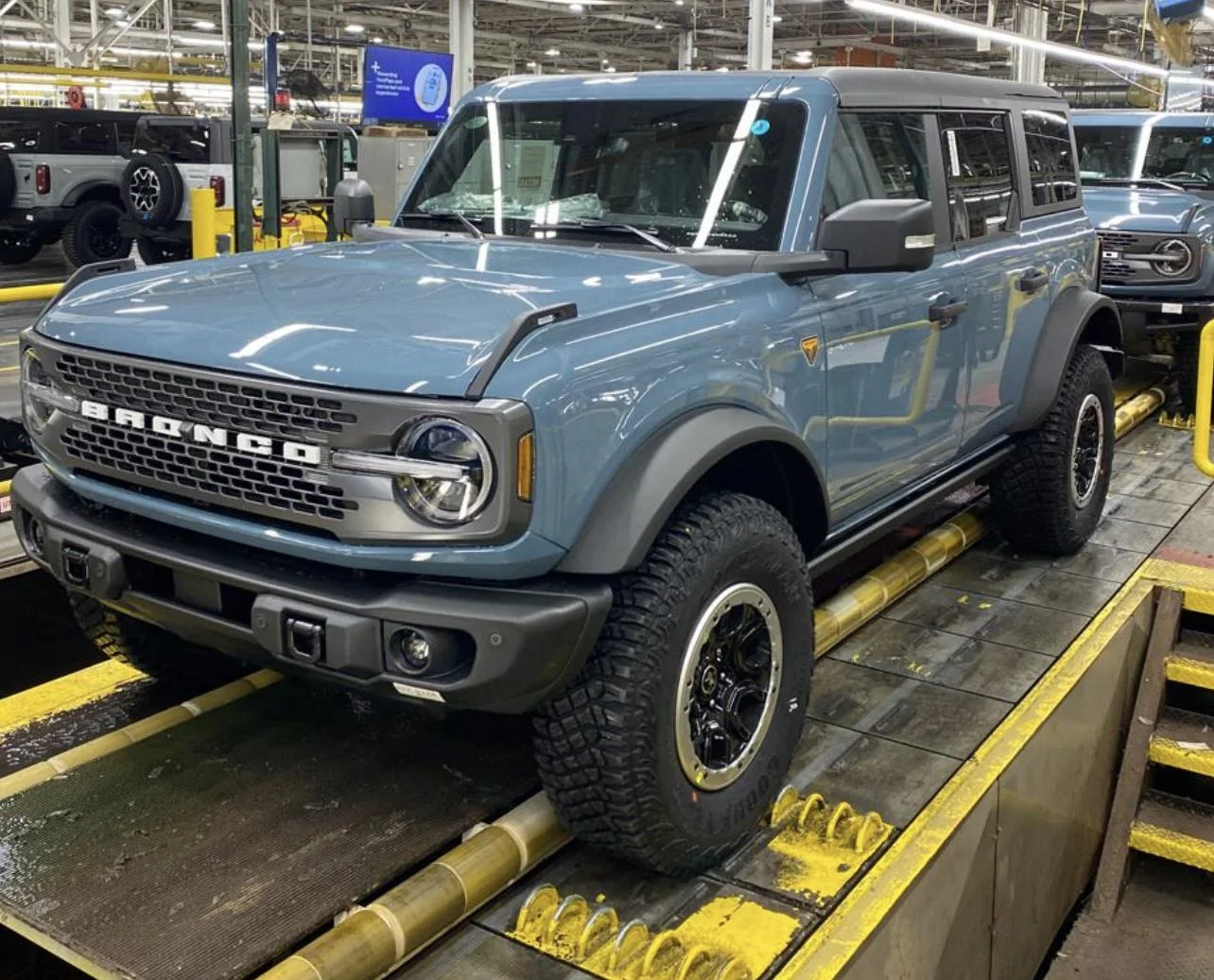 Ford Bronco 🛠 12/20/21 Build Week Group BCAE8330-3B55-4C6D-A365-F53B087F66C5