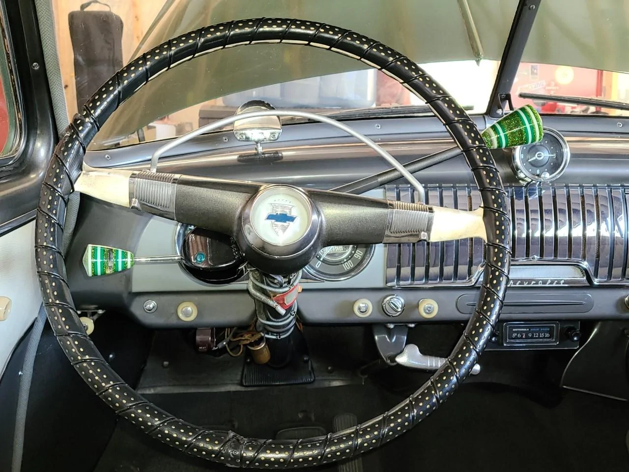 turn signal and shift knob.jpg