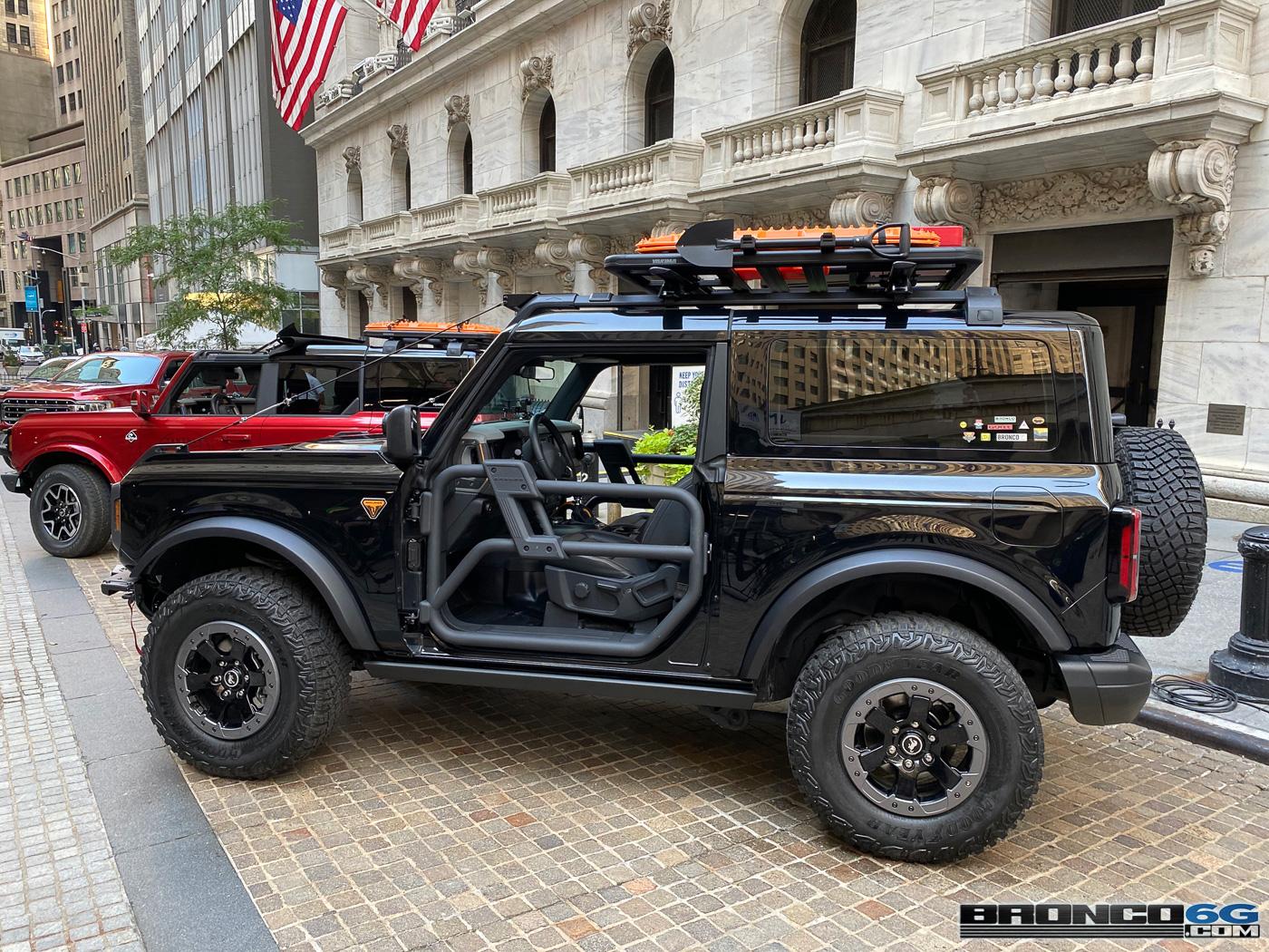 Ford Bronco 2021 Ford Bronco Makes NYC Debut at NYSE (Aug 17) - Pics, Video, Q&A 2021-Bronco-NYSE-5