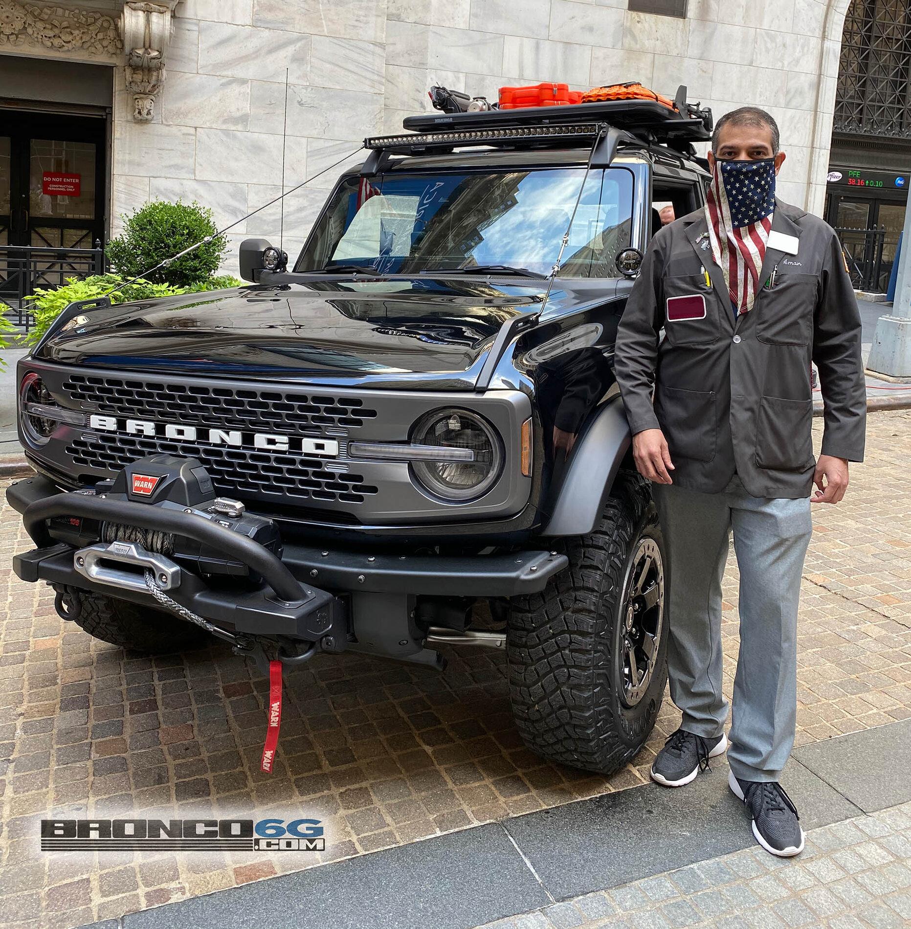 Ford Bronco 2021 Ford Bronco Makes NYC Debut at NYSE (Aug 17) - Pics, Video, Q&A Shadow Black 2021 Ford Bronco NYC NYSE IMG_2087