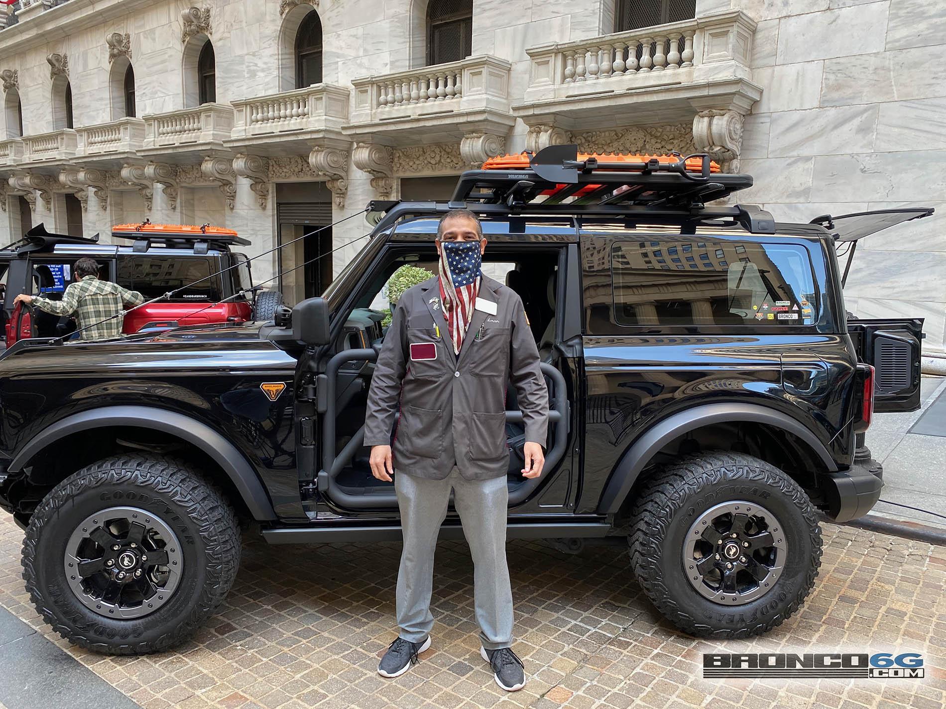Ford Bronco 2021 Ford Bronco Makes NYC Debut at NYSE (Aug 17) - Pics, Video, Q&A hadow-black-2021-ford-bronco-nyc-nyse-img_2069-