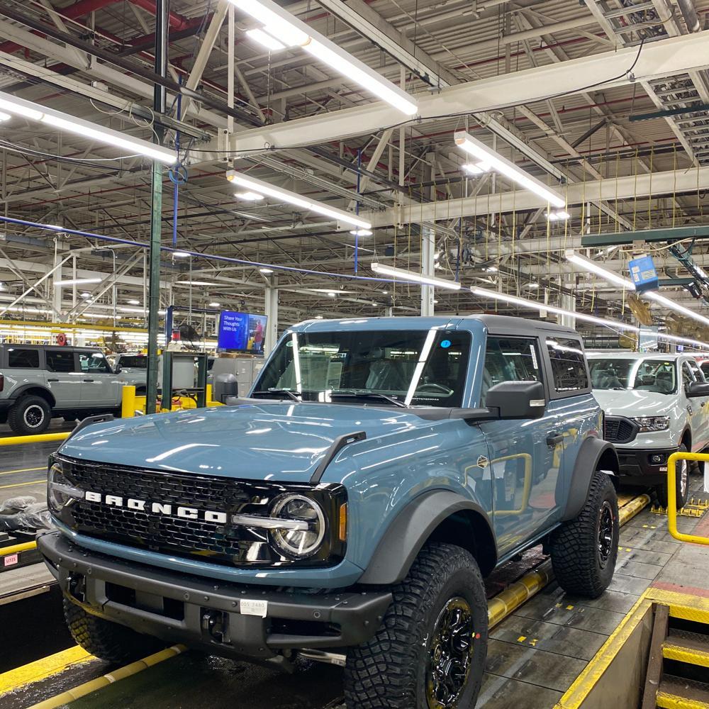Bronco.jpg