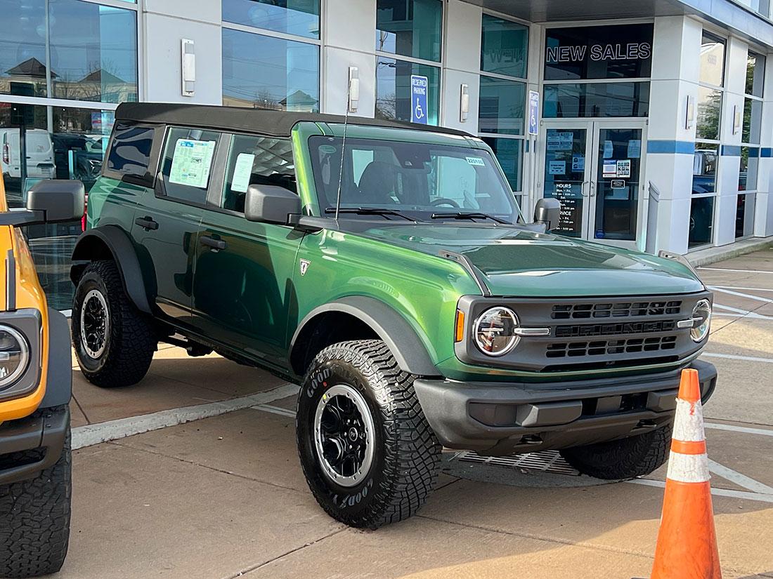 Ford Bronco ERUPTION GREEN Bronco Club image0