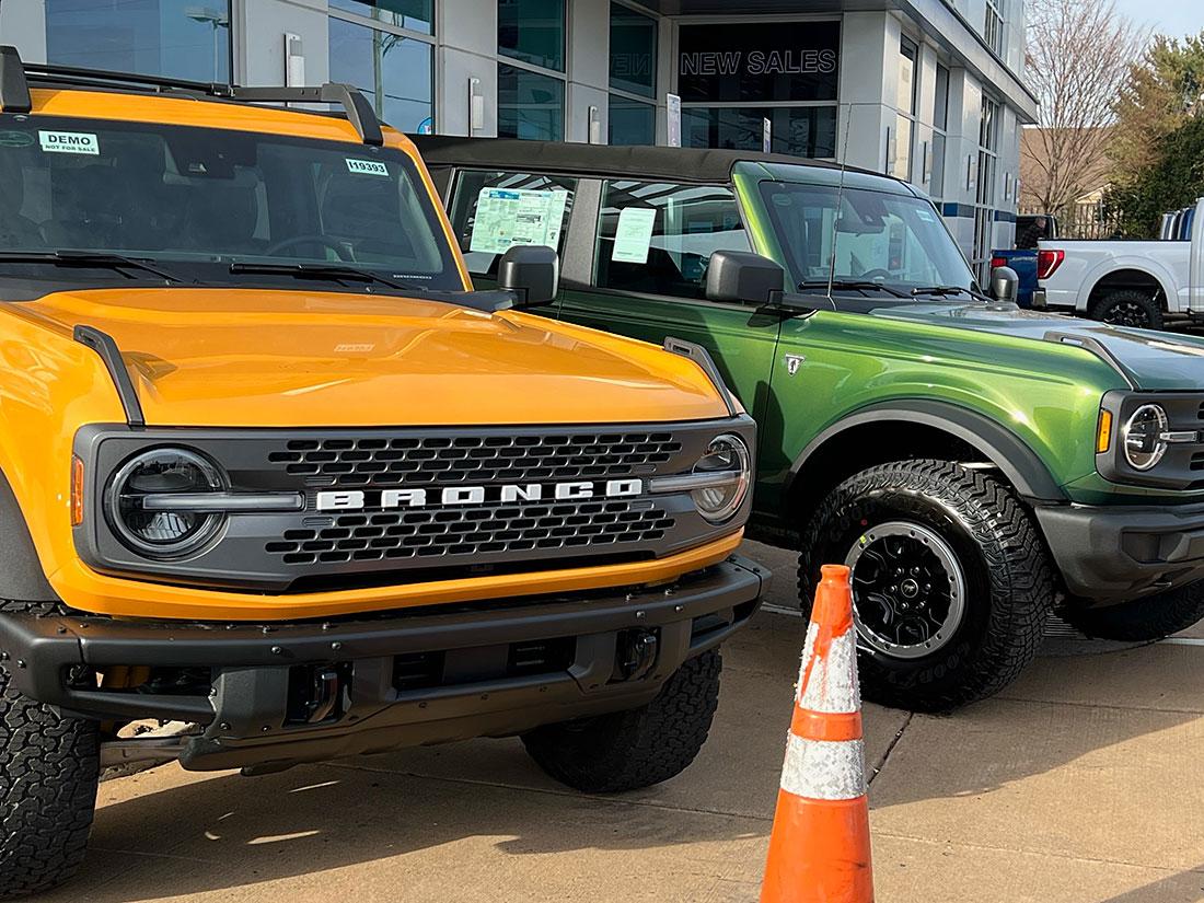 Ford Bronco ERUPTION GREEN Bronco Club image1