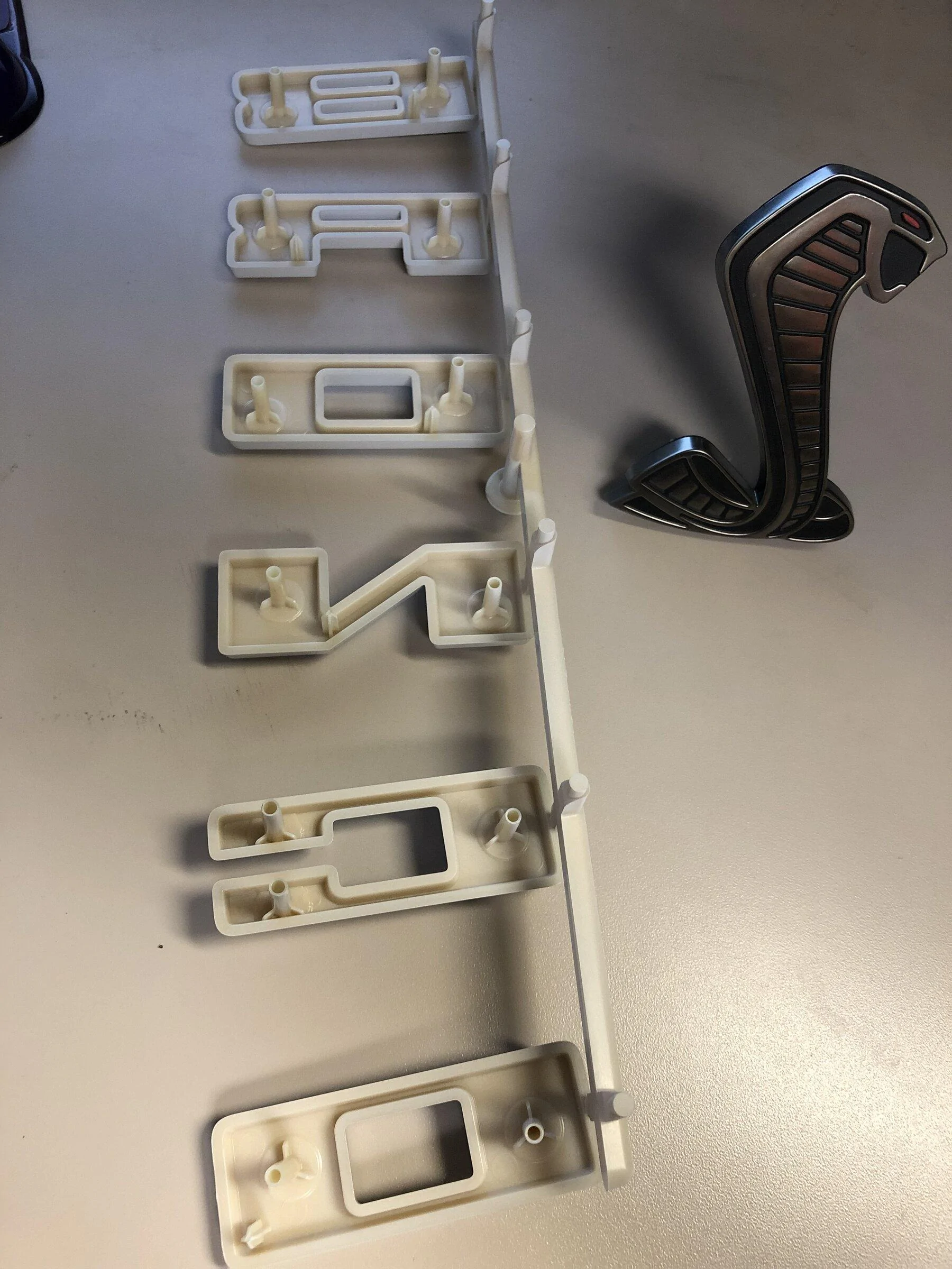 Ford Bronco Grille Letter Removal? A87A933F-3DD9-4396-B04C-13707E3EB6FB