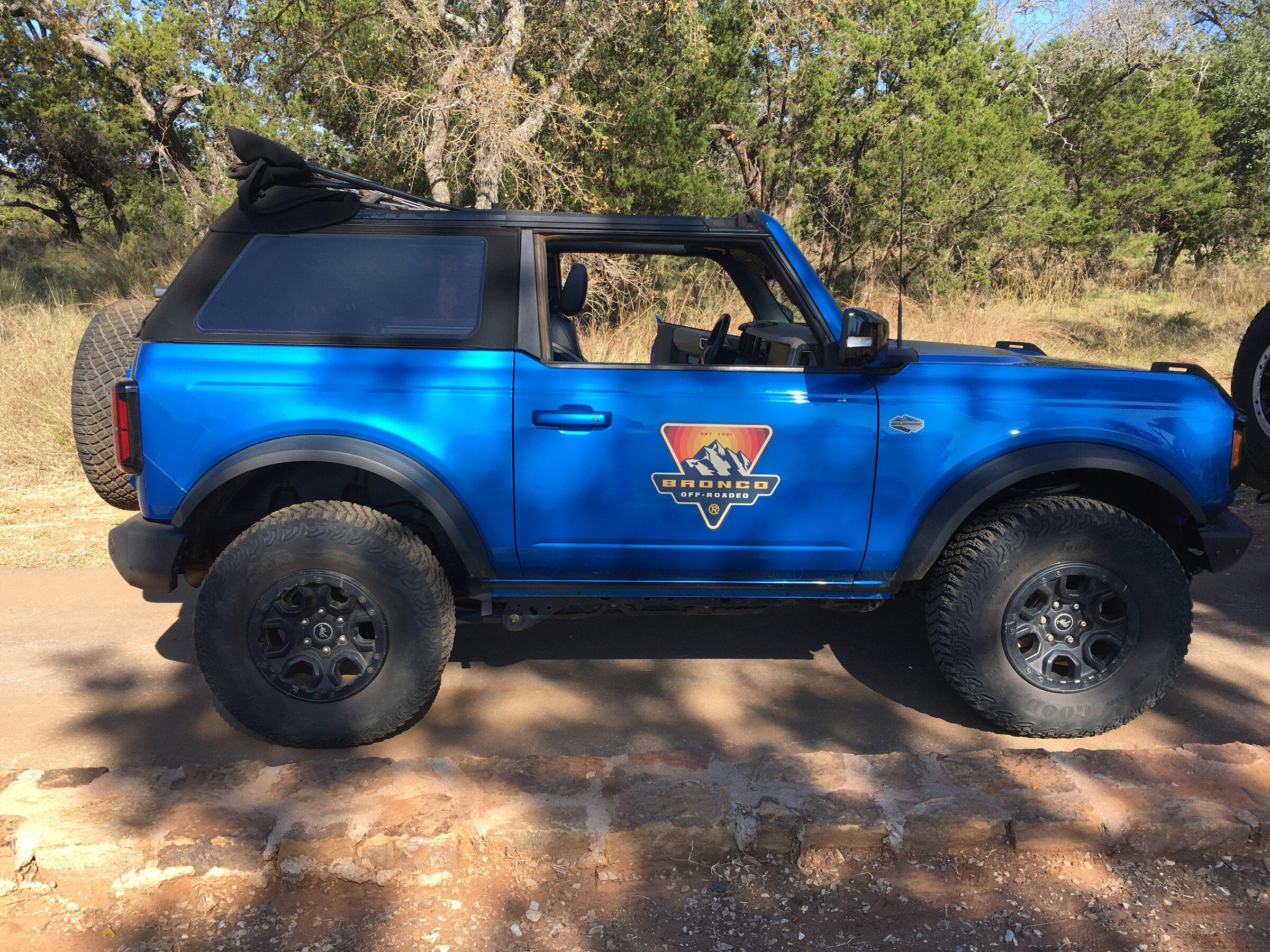 Ford Bronco Last Call: Manual vs. Auto.. Why? (HELP!!) IMG_5217.JPG