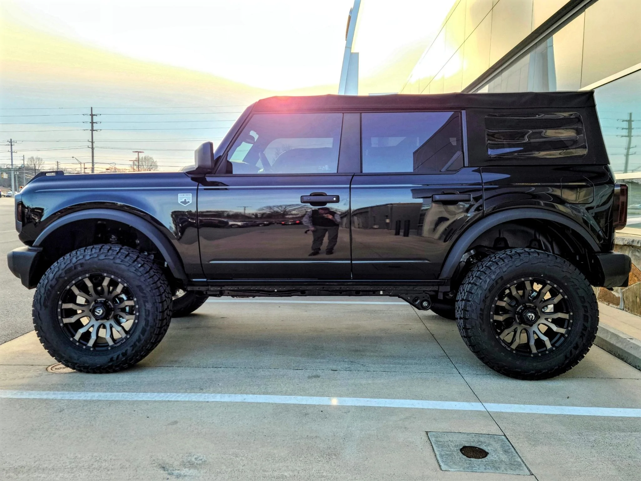 Ford Bronco SHADOW BLACK Bronco Club IMG_20220115_005024