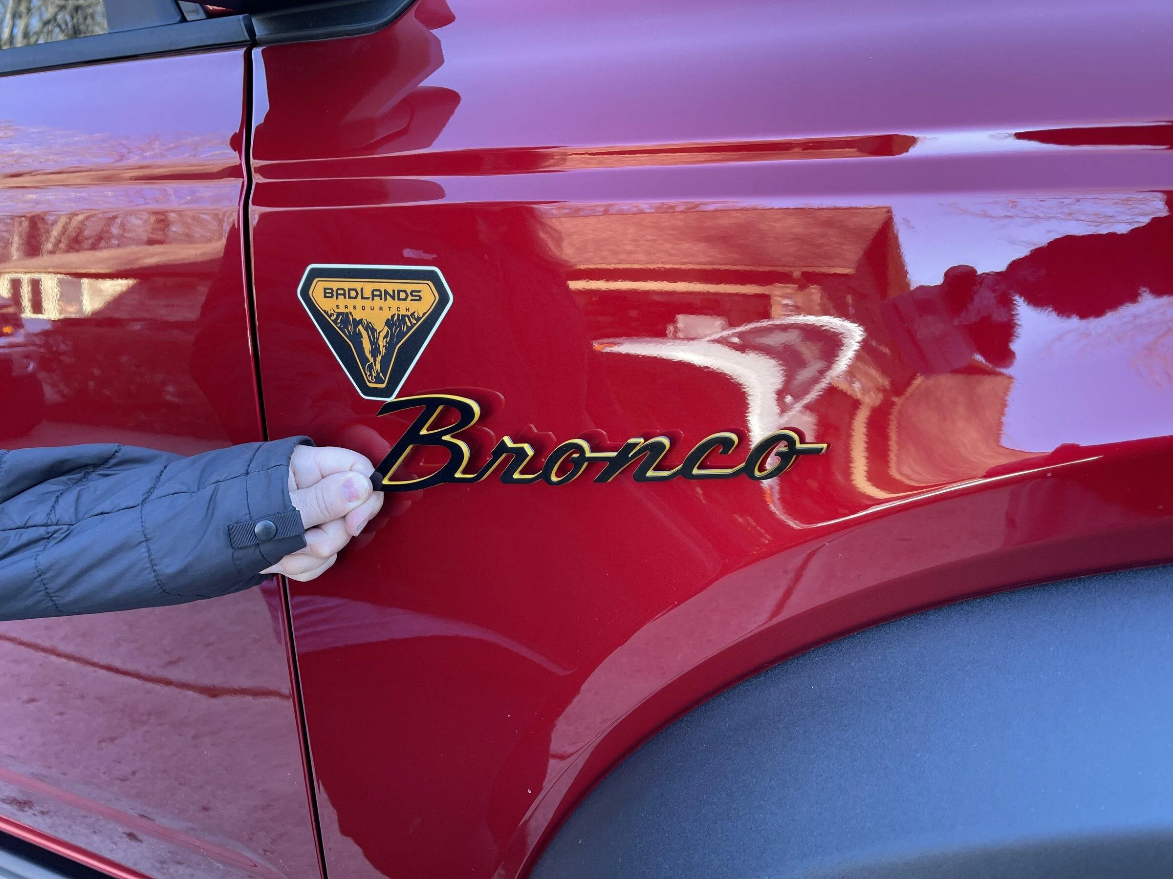 Ford Bronco FS: Bronco Script Fender Emblem IMG-2568