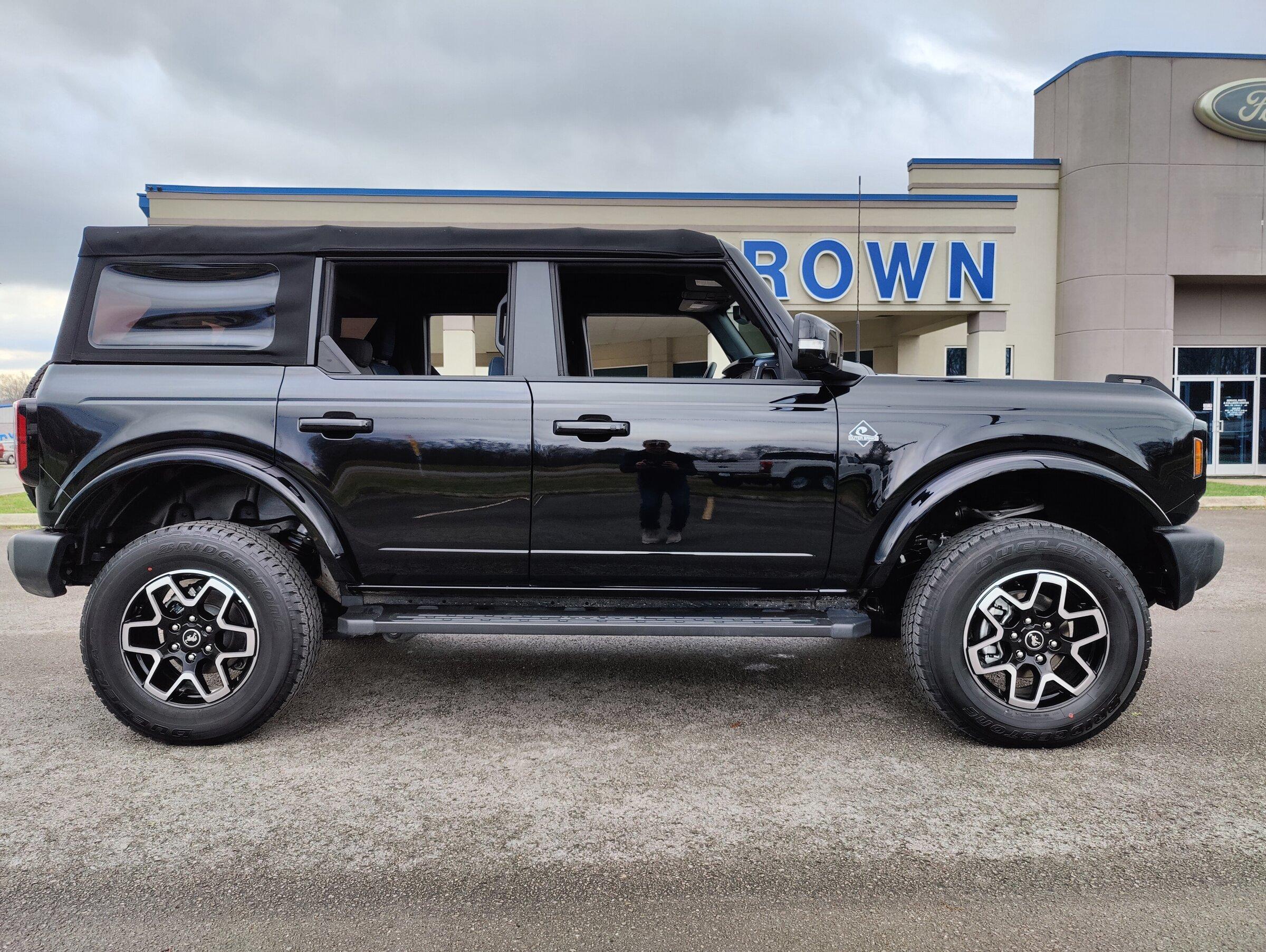 Ford Bronco Matte Black Outer Banks on 35" Ridge Grapplers & 2" Lift IMG_20211231_094230