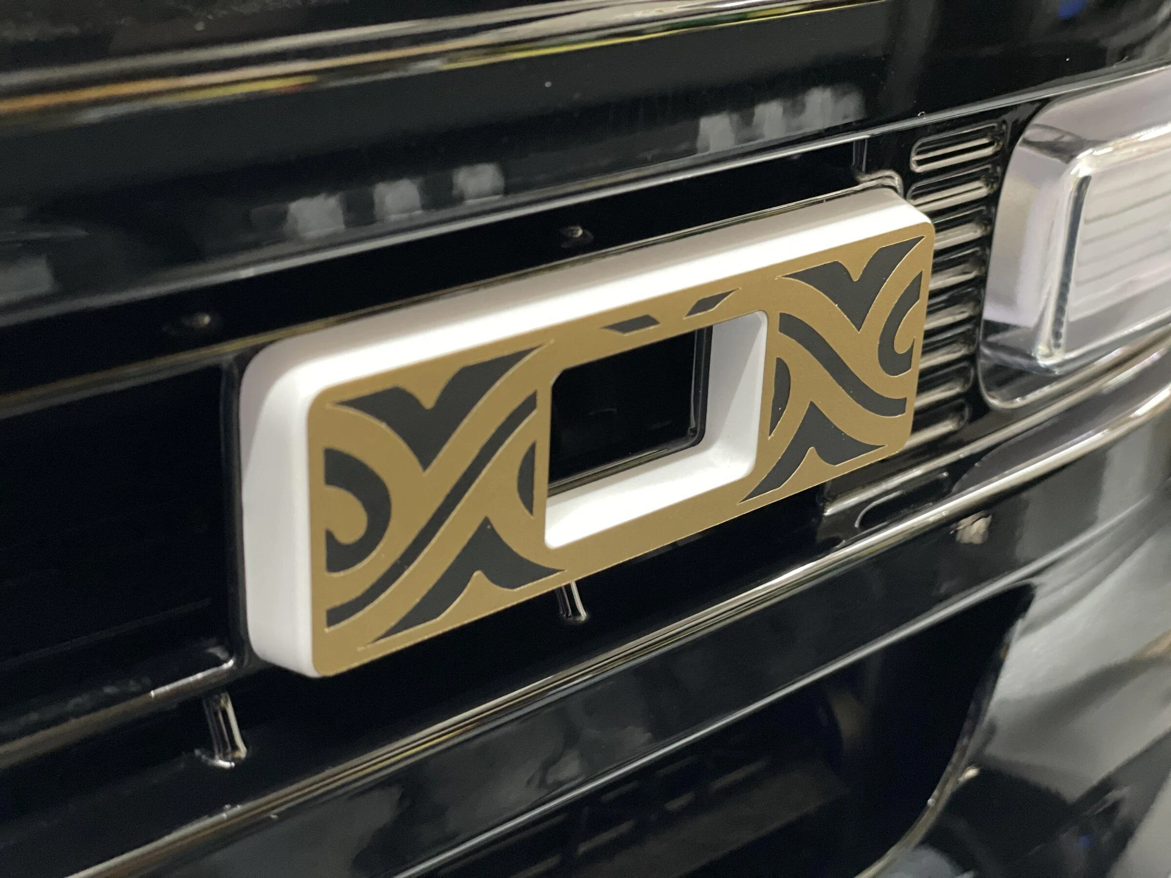 Ford Bronco Custom Bronco overlay decals installed. A4FC6B10-B2D2-43E6-B653-A1E63469A128