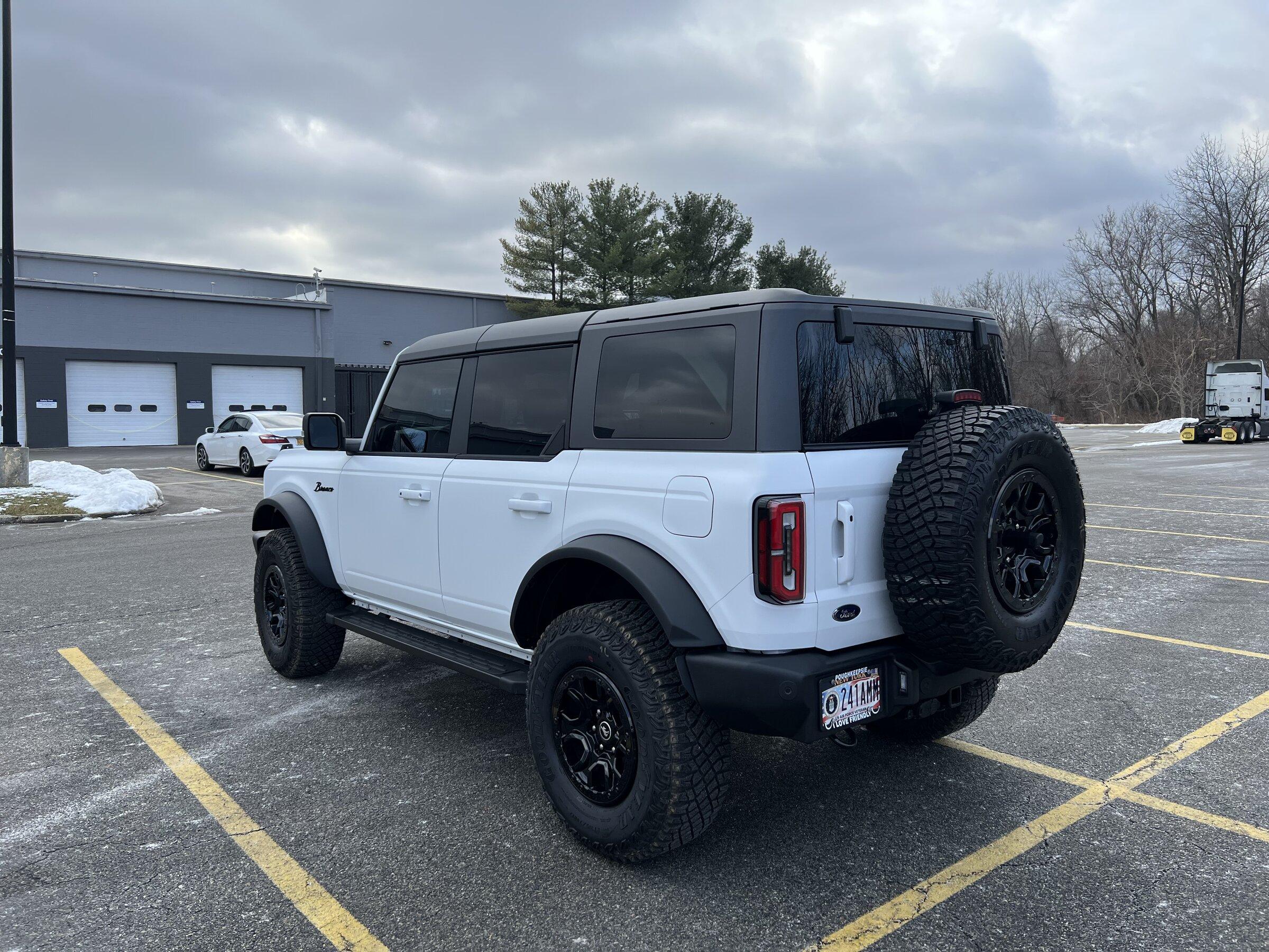 Ford Bronco Oxford White Wildtrak with Stealth PPF Wrap + Ceramic Coat 5E761578-3803-4F16-A548-DCA7877D92BA