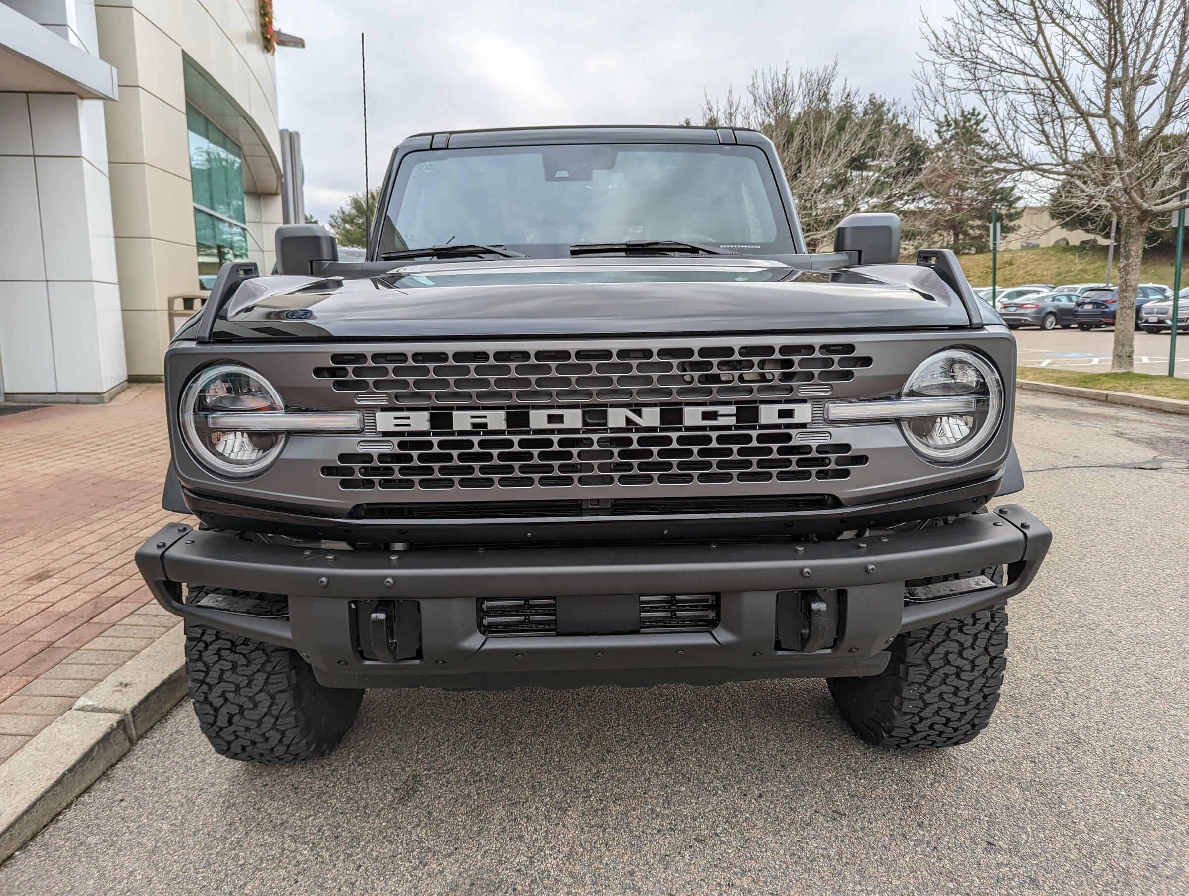 Ford Bronco WHERE ARE ALL THE BLACK BRONCOS? PXL_20220106_171952526