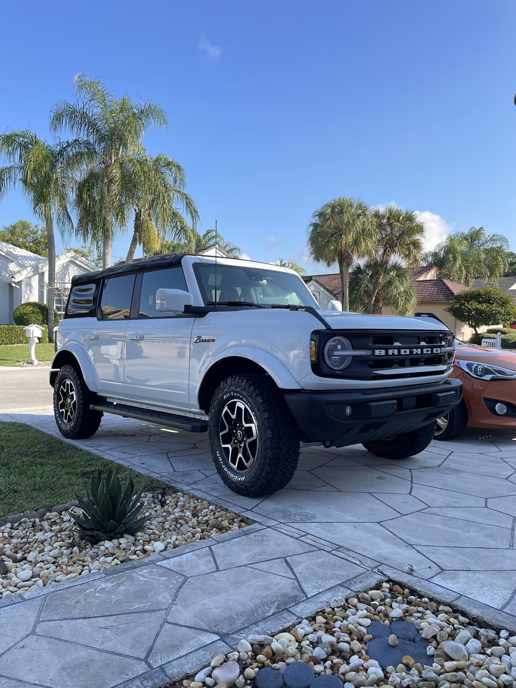 Ford Bronco Weather pics with your Broncos? 67A02655-6415-488F-824D-5E9930089406