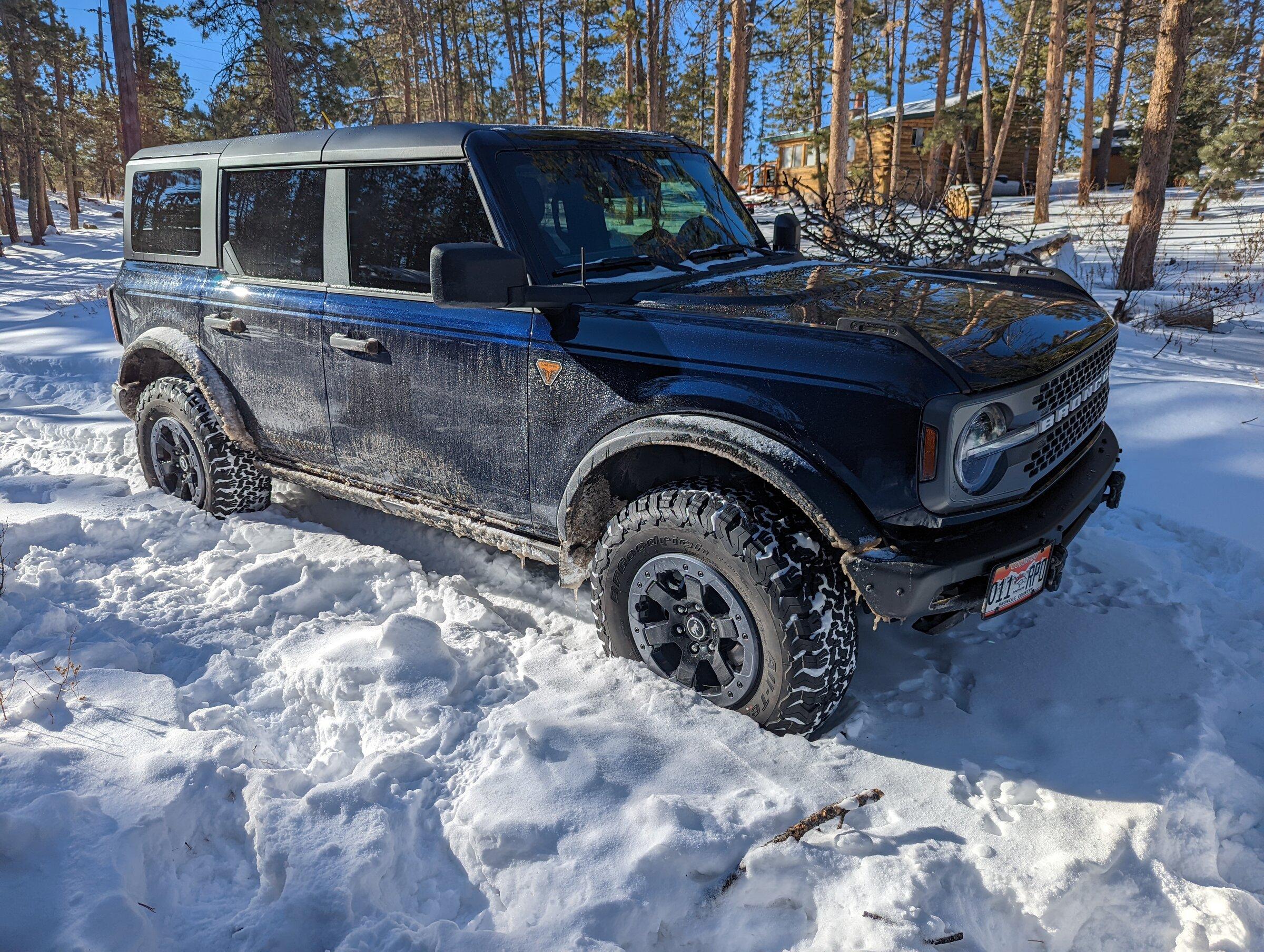 Ford Bronco Share your snowy Bronco pics! PXL_20220115_170229536