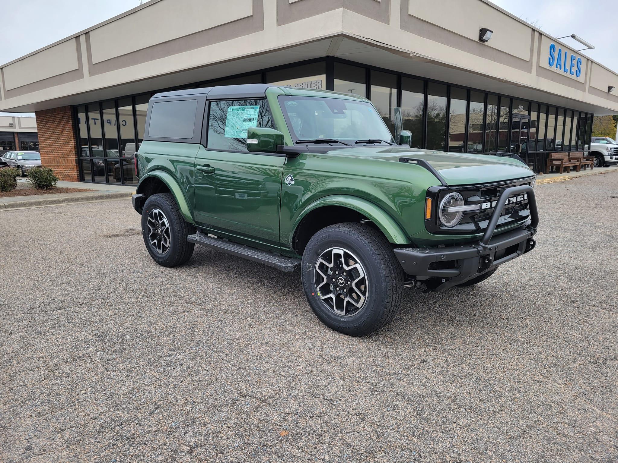Ford Bronco ERUPTION GREEN Bronco Club 270516859_10158582880145994_70360500179338179_n