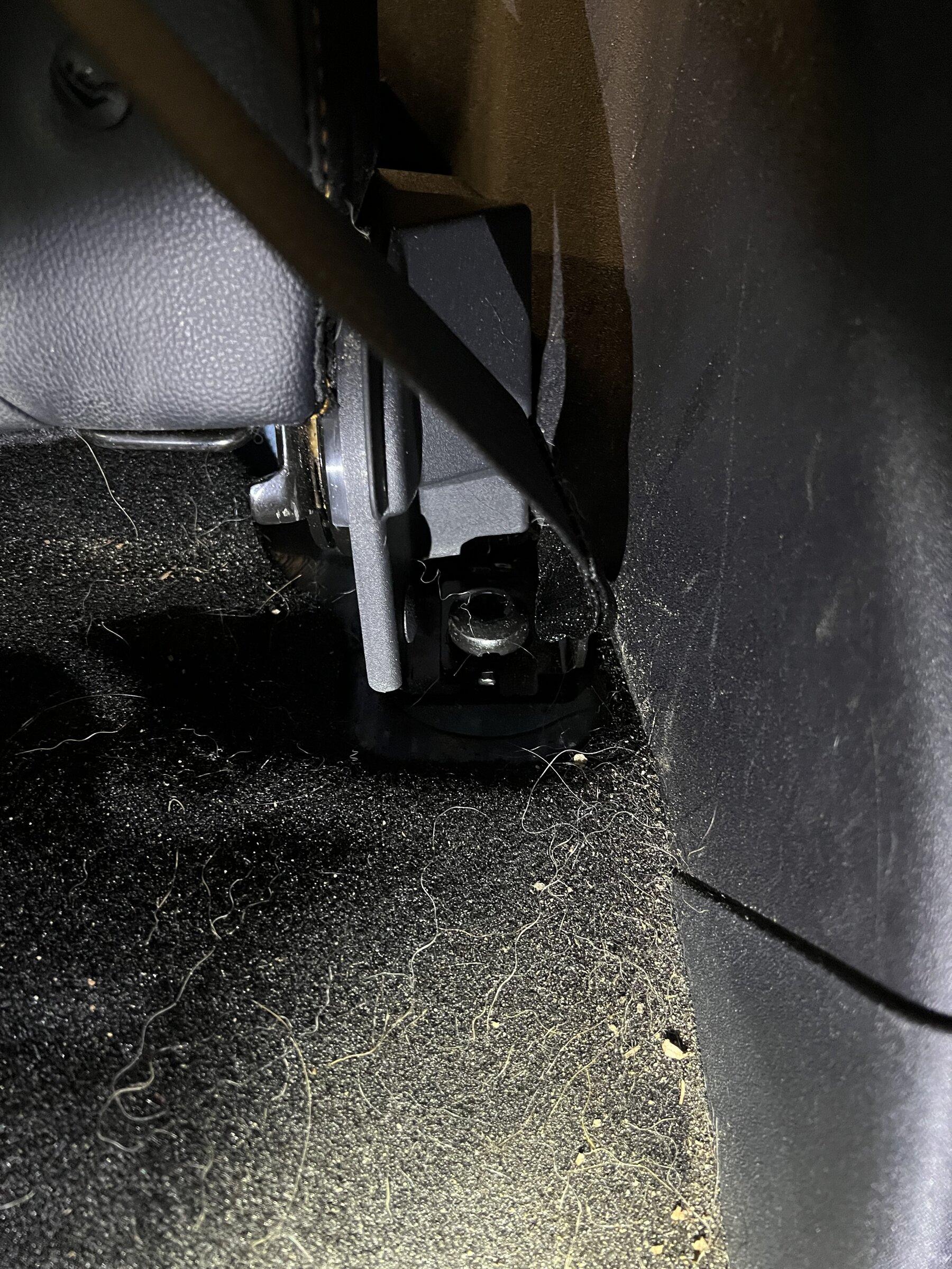 Ford Bronco Removed back seat on 4-dr IMG-0487
