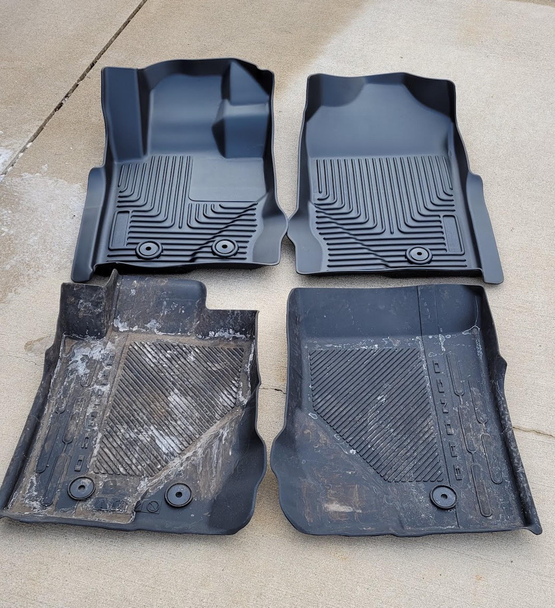 Ford Bronco Husky Floor Liners Mats vs Ford Factory Floor Liners - pics & review 20220116_153418