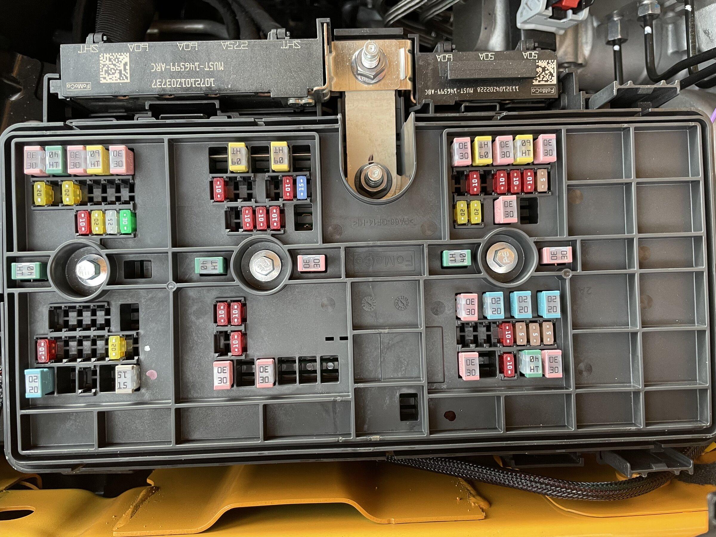Ford Bronco Oracle lights fuse placement 21170E7F-0591-40C9-AAA8-A3699FA82264