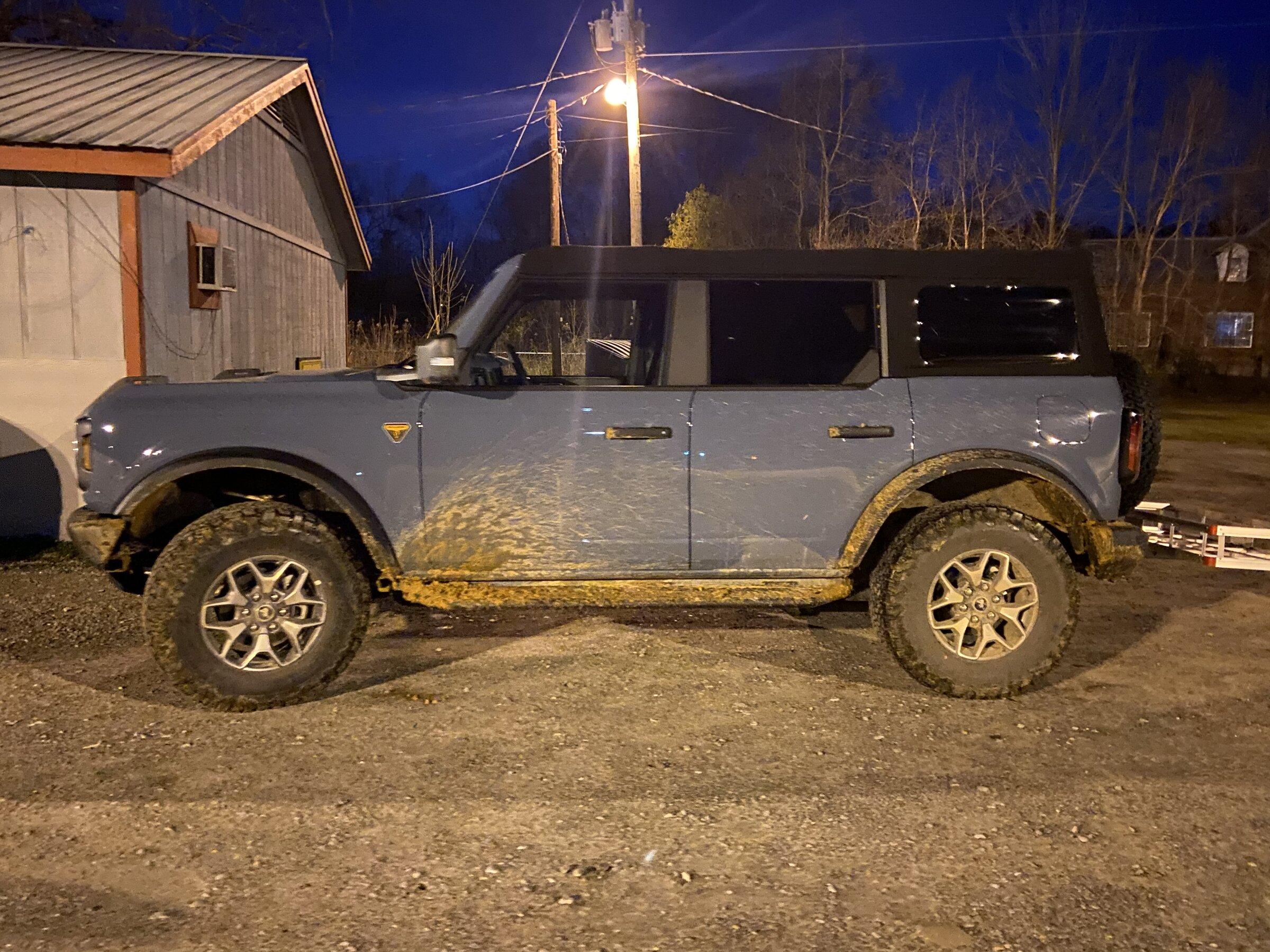 Ford Bronco Dirty Bronco Pics BFF2528D-9099-437B-B324-C6444E3CC350