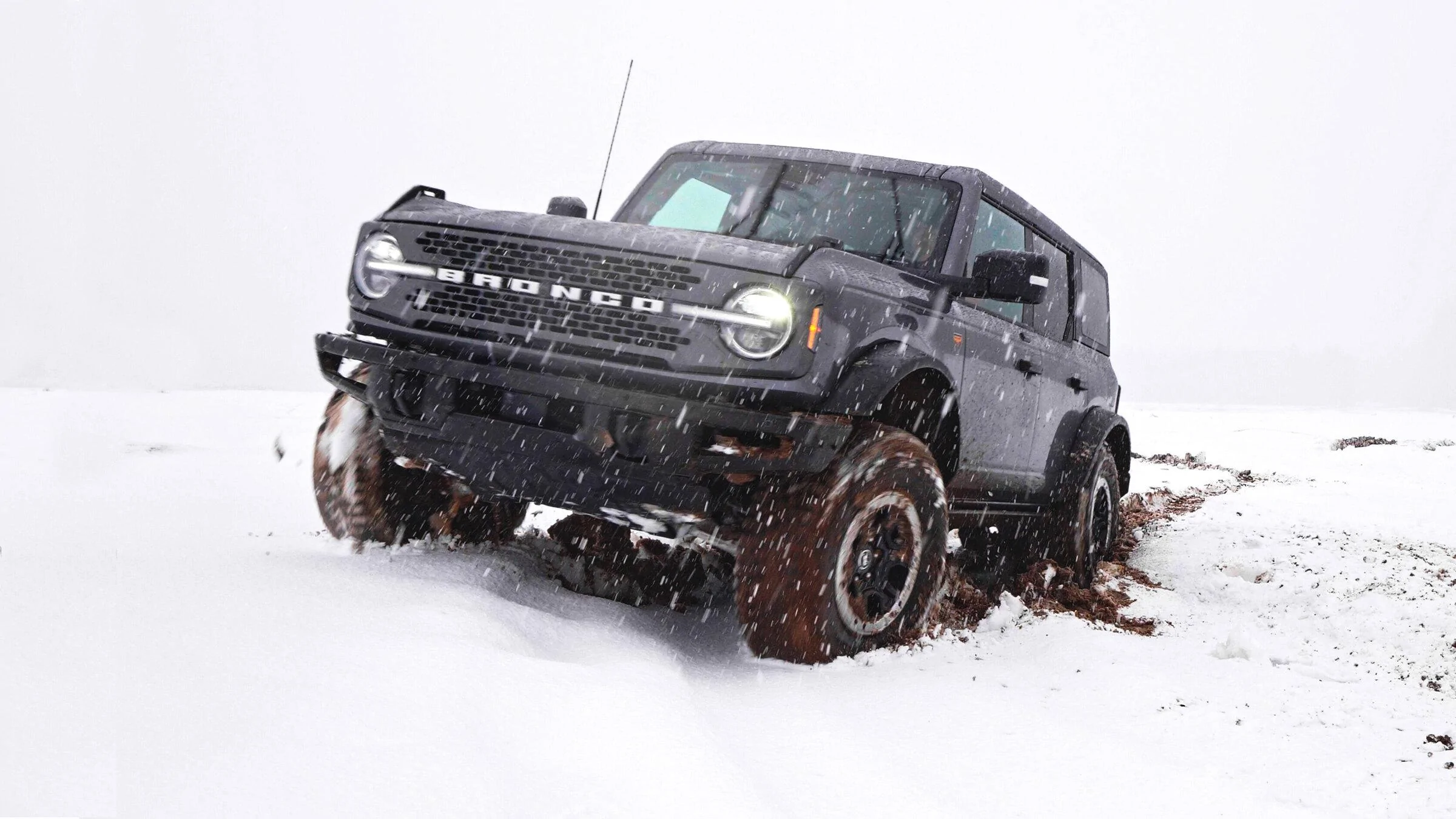 Ford Bronco CARBONIZED GRAY Bronco Club finalthum