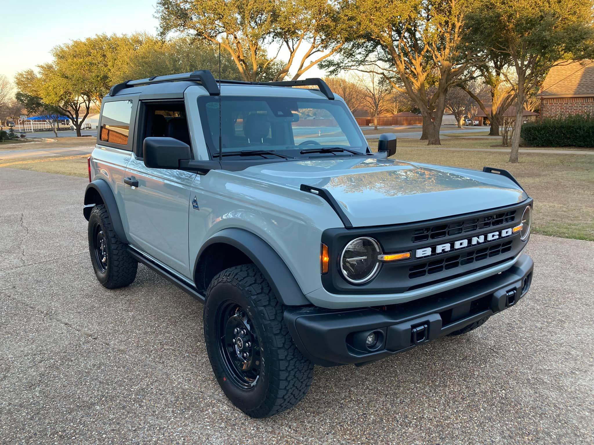 Ford Bronco 🛠 12/20/21 Build Week Group Stomper in Driveway