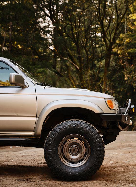 Ford Bronco Anyone here with KMC KM720 Roswell? kmc_roswell2.JPG