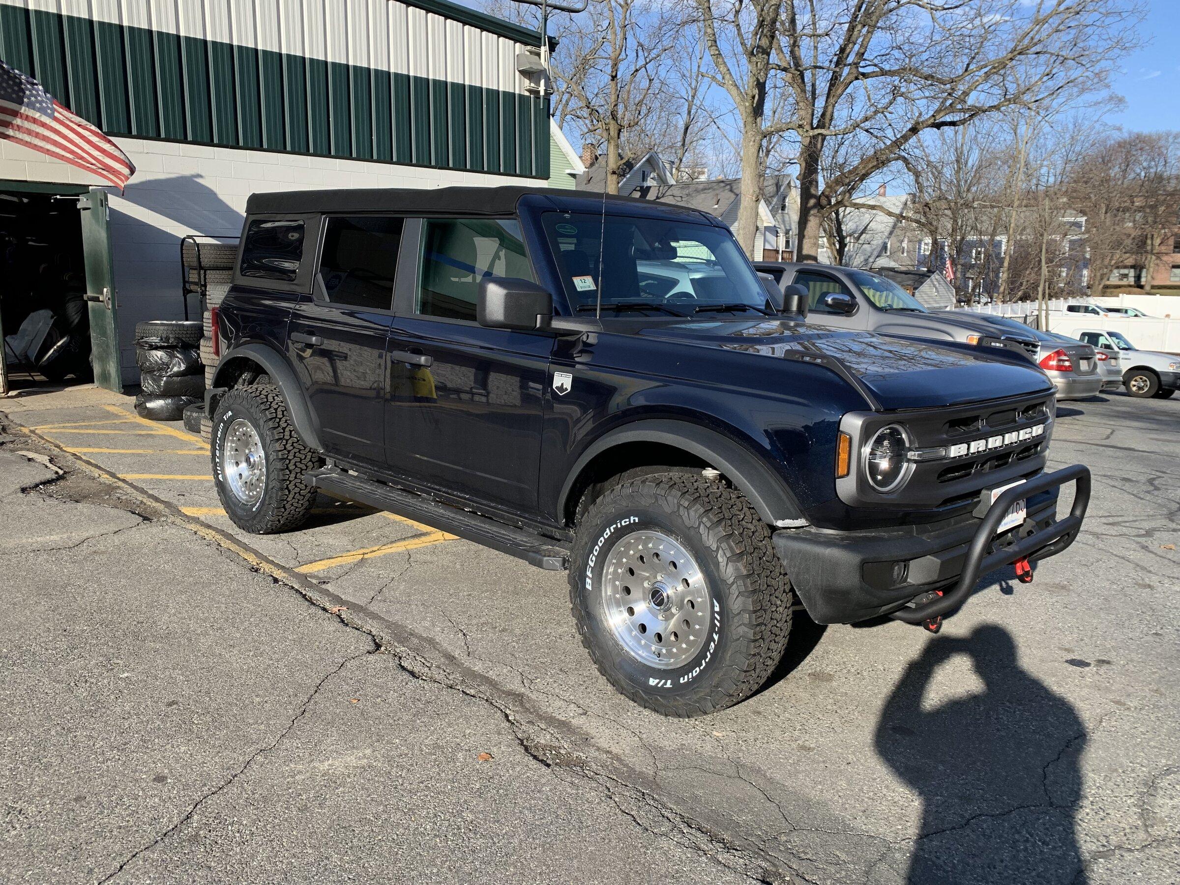 Ford Bronco My Own Tribute Build IMG_6384