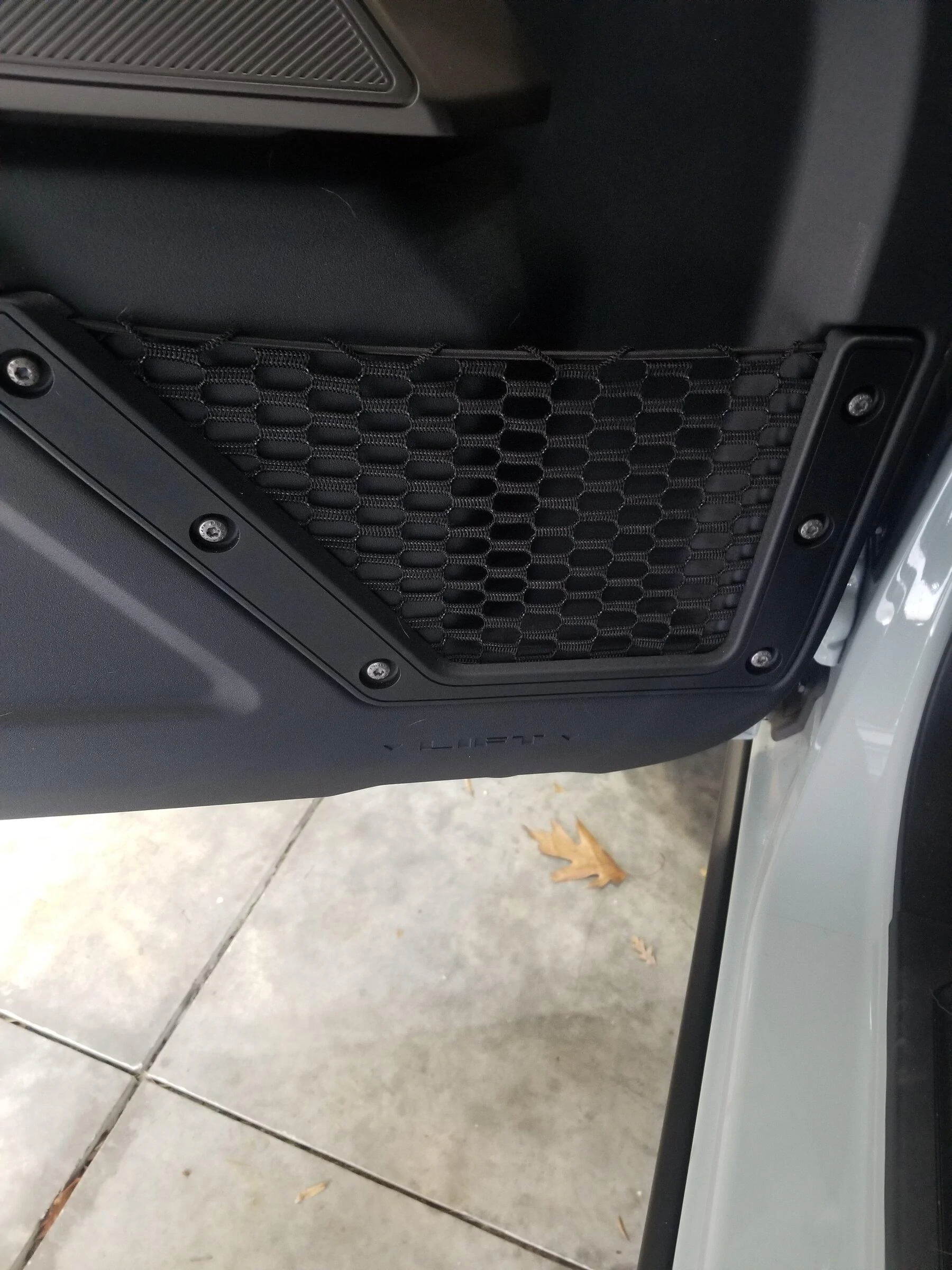 Ford Bronco Mountains 2 metal front door pockets installed 20220120_110712