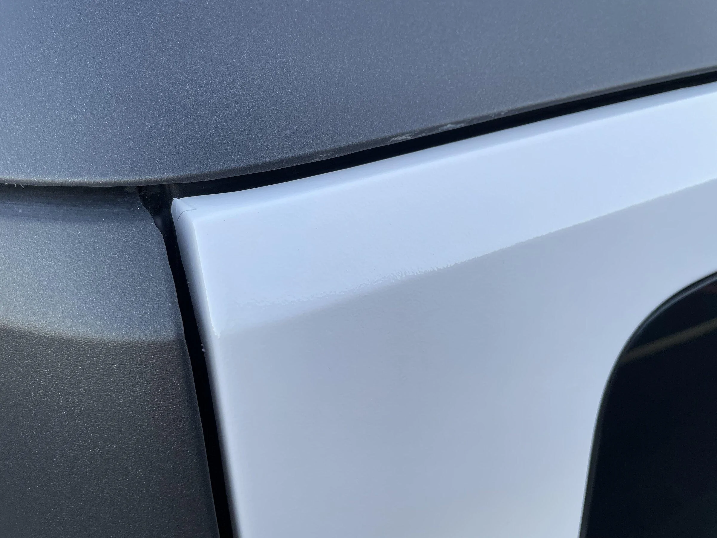 Ford Bronco MIC Top 2.0 Professional White Vinyl Wrap DONE 034D27A4-5ACC-40AC-B301-E88CCF0890C0