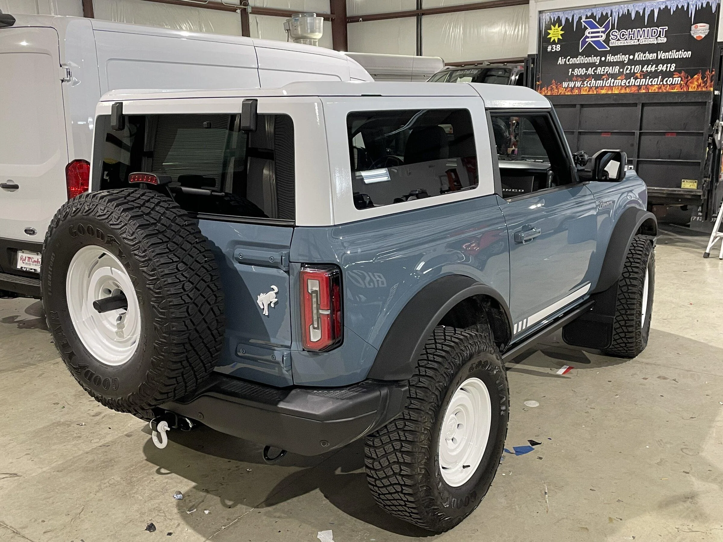 Ford Bronco MIC Top 2.0 Professional White Vinyl Wrap DONE 7AC867FE-CB5D-445D-8C27-1A2FA08EC2B1