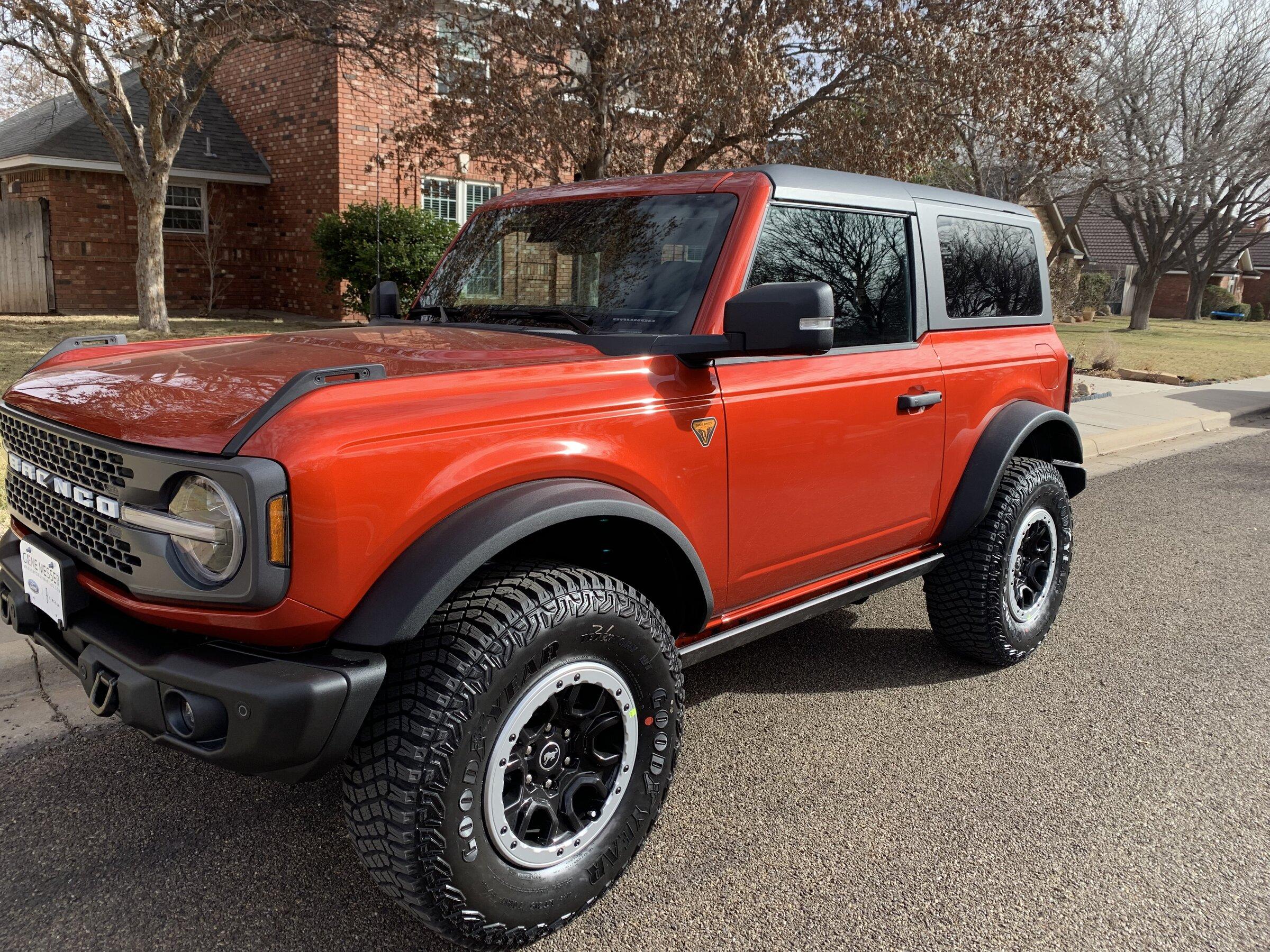 Ford Bronco Wow my Hot Pepper Red Bronco came in a week early 😎 f6d867b6-4e66-4eb2-94da-5230099542c9-jpe