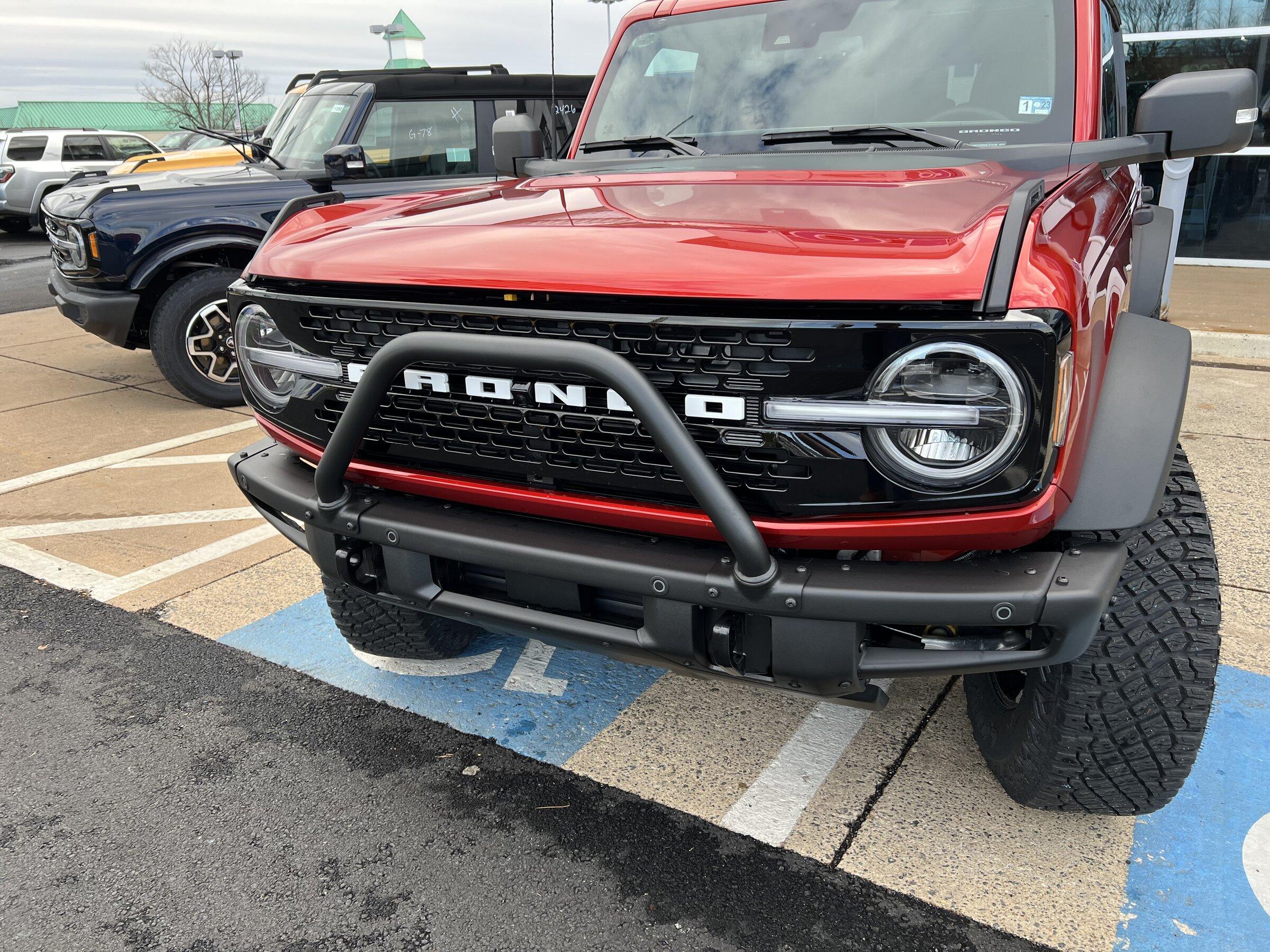 Ford Bronco Wow my Hot Pepper Red Bronco came in a week early 😎 09c7f3f6-ae96-4a80-bf4f-2a1b8d428b12-jpe
