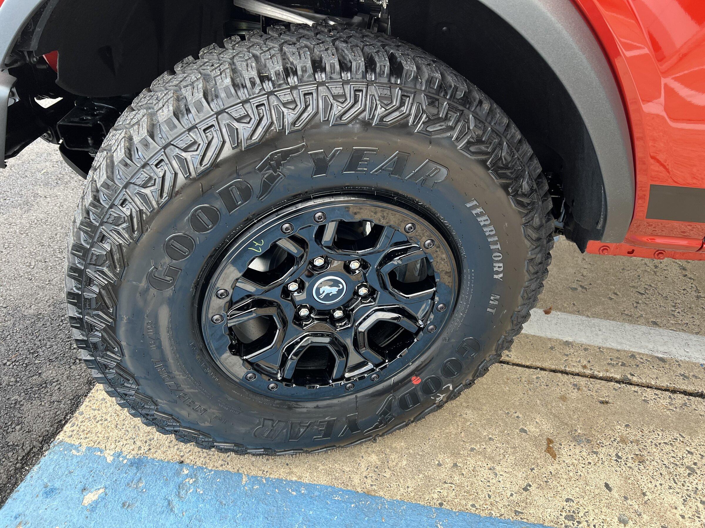 Ford Bronco Wow my Hot Pepper Red Bronco came in a week early 😎 e53278c1-c23f-4740-b8e0-18e3374d5494-jpe