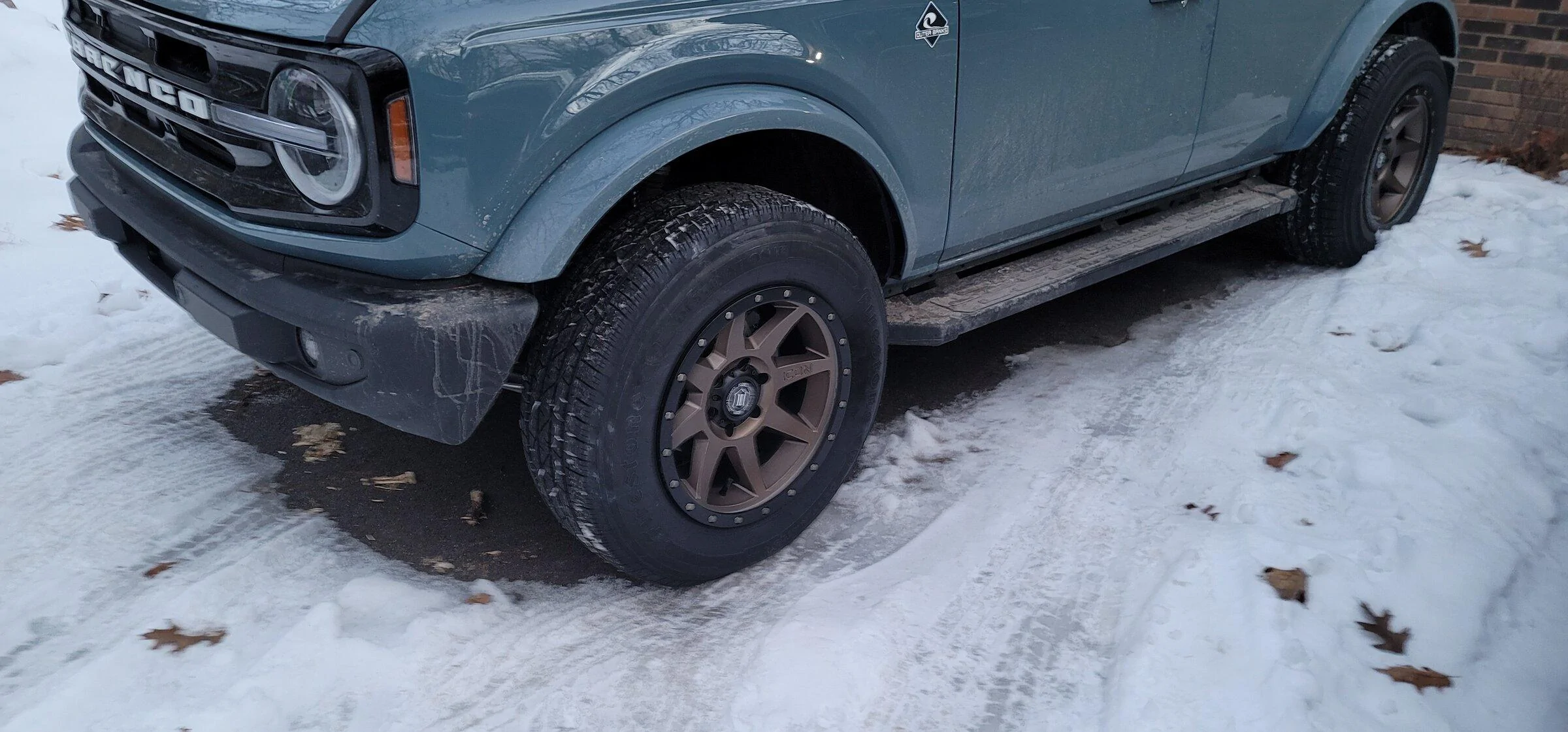 Ford Bronco New Tires and Wheels, slight issue. 20220121_071831