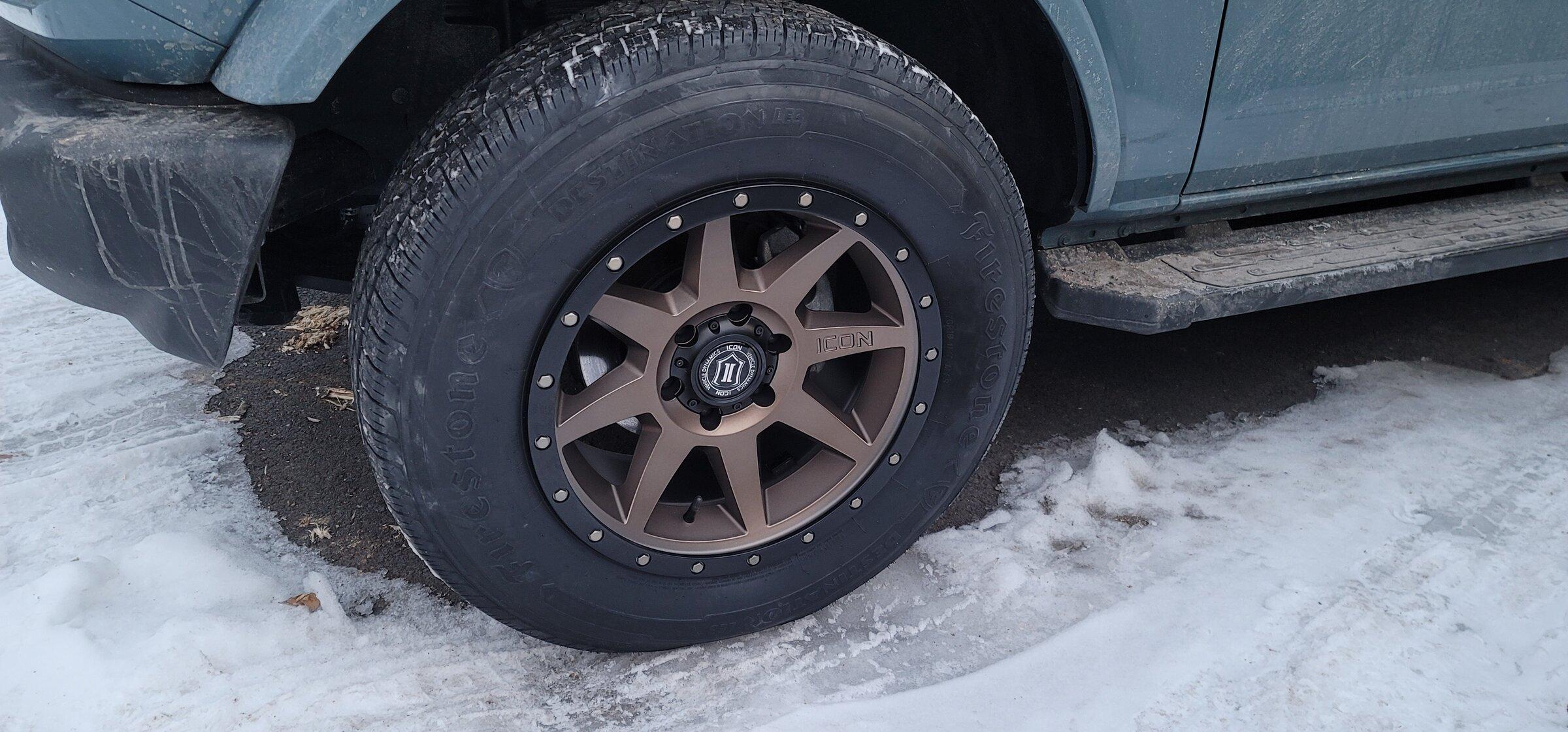 Ford Bronco New Tires and Wheels, slight issue. 20220121_071819