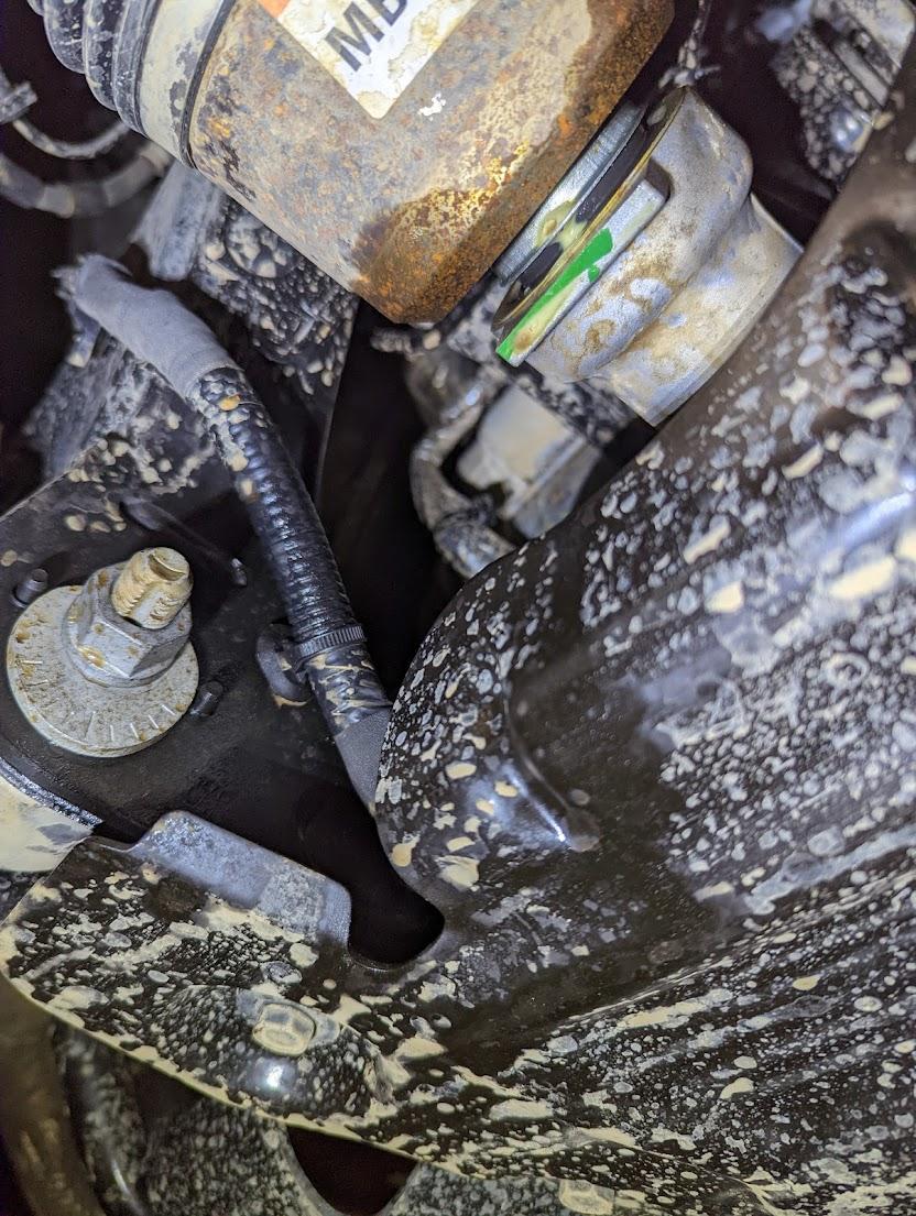 Ford Bronco Leaking Front Axle?!! PXL_20220121_164808034