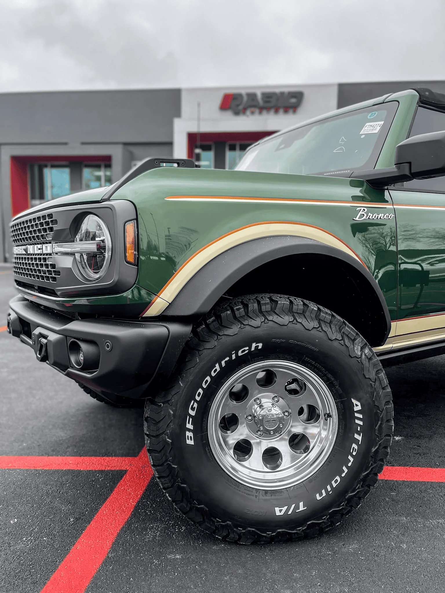 Ford Bronco ERUPTION GREEN Bronco Club 1642796549796