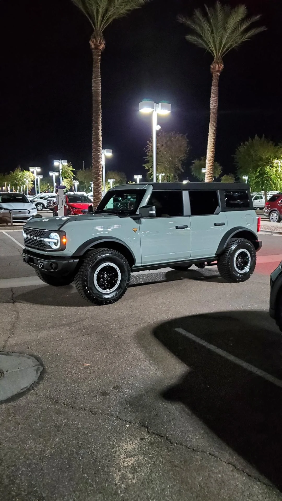 Ford Bronco 🛠 12/20/21 Build Week Group Resized_20220121_200810