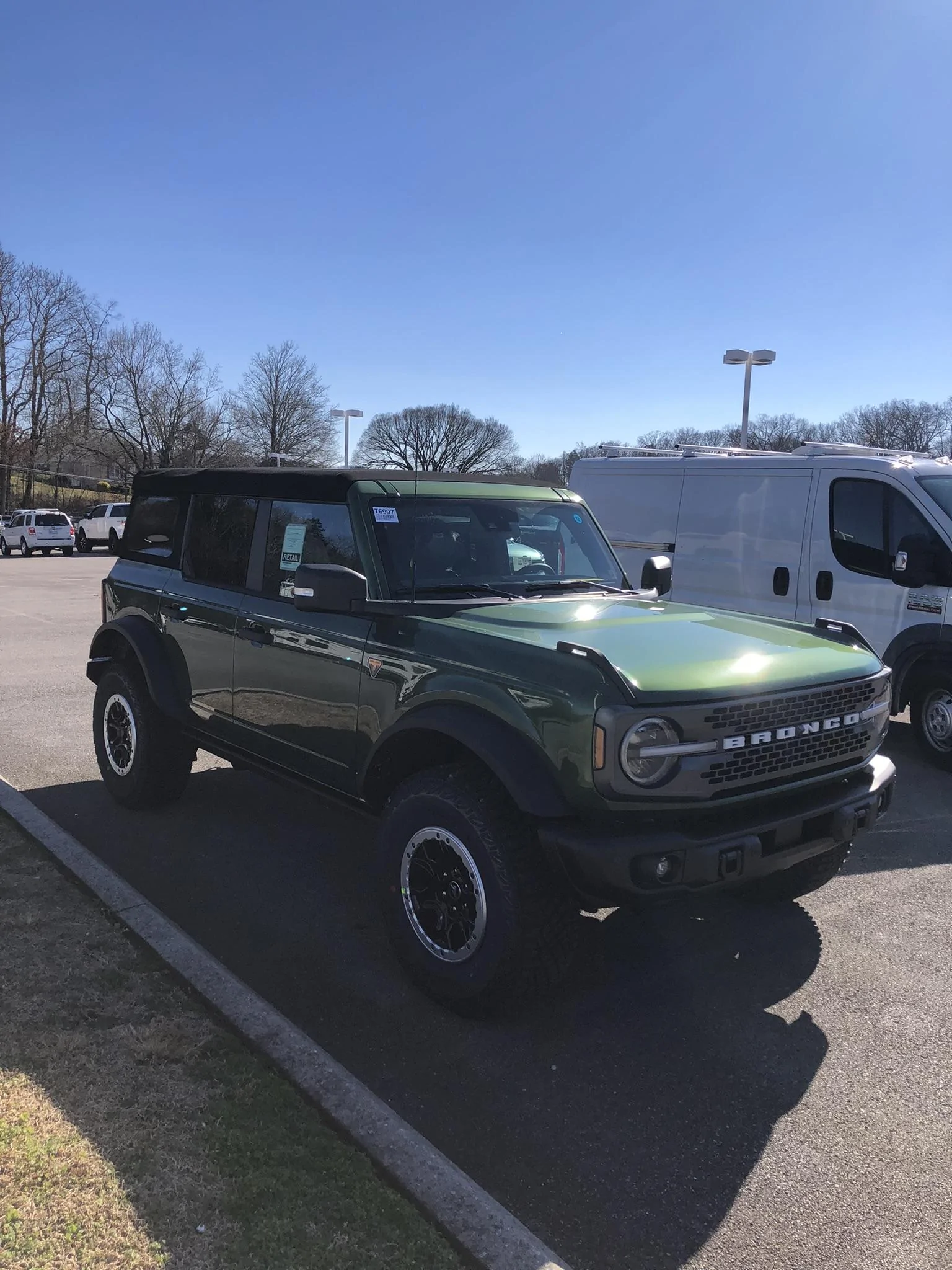 Ford Bronco ERUPTION GREEN Bronco Club 22755EEA-3159-49F1-B878-D450A3EFA575