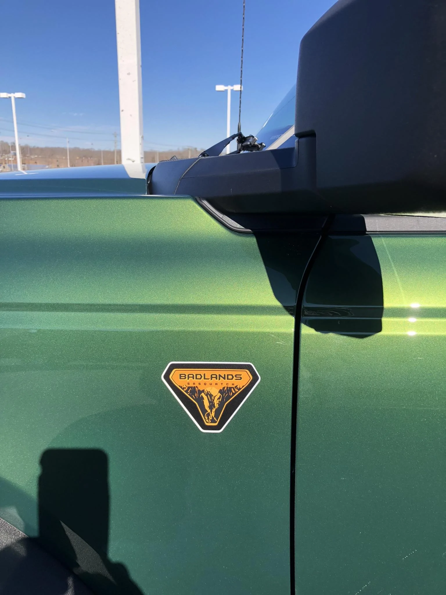 Ford Bronco ERUPTION GREEN Bronco Club 4B557FD2-3980-4D3E-9EC5-8847BE9D1B0D