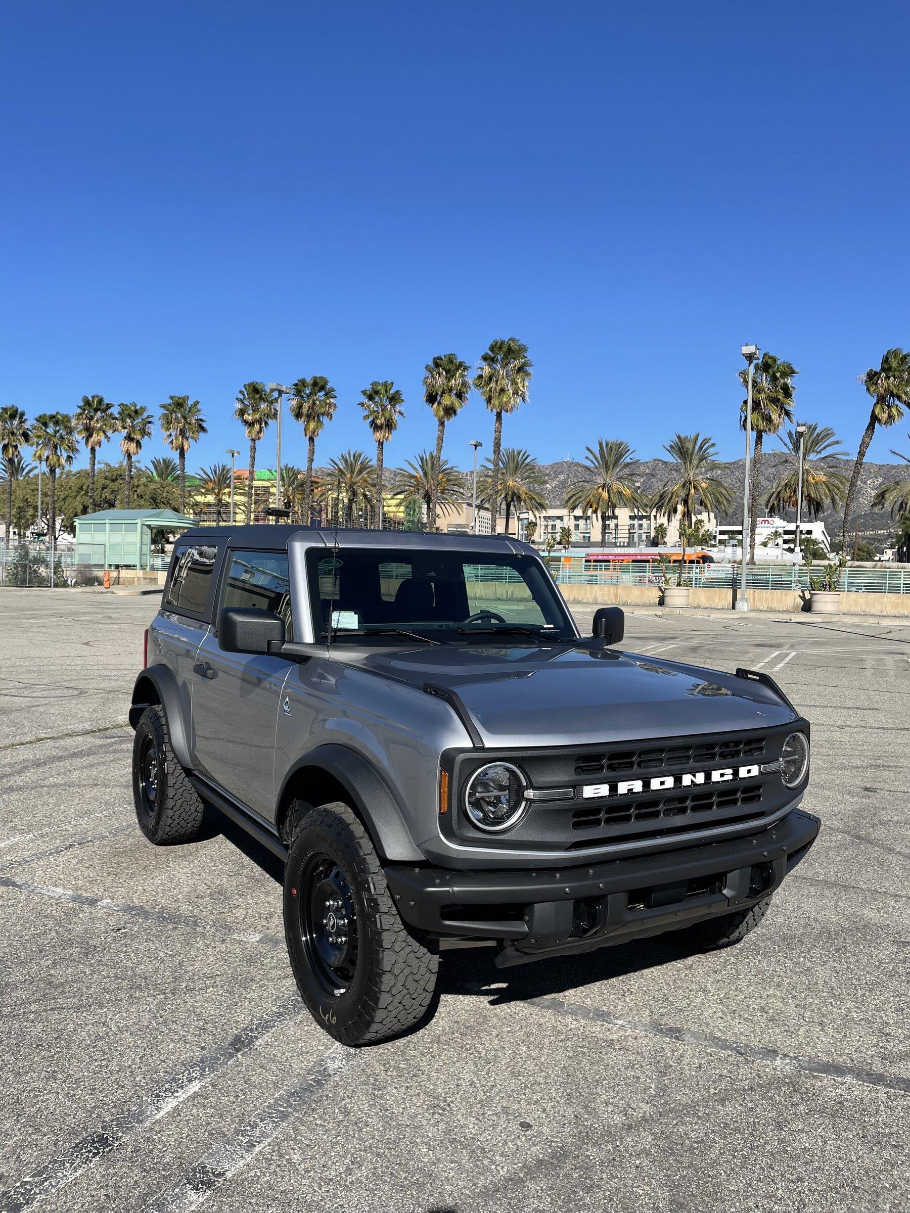 Ford Bronco Just picked up 21 2 dr iconic silver 5E6019EA-E09D-4D38-96AD-E49C8202D864
