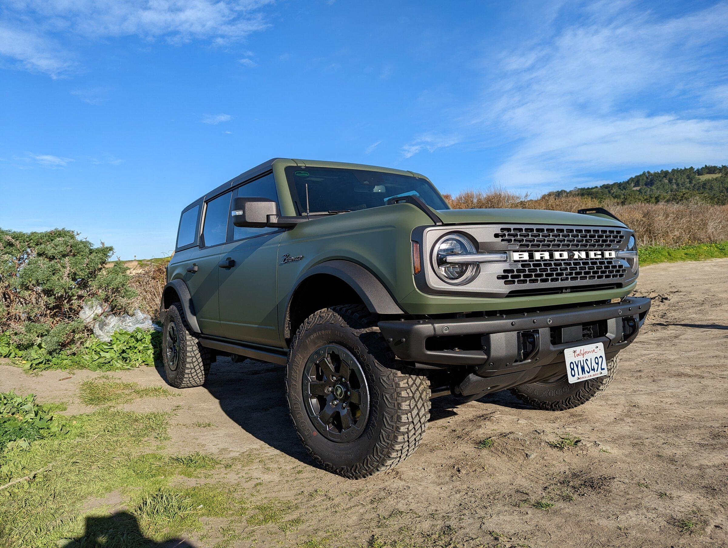 Ford Bronco Got my Badlands 4 Door Wrapped In 3M Matte Military Green PXL_20220122_175201909